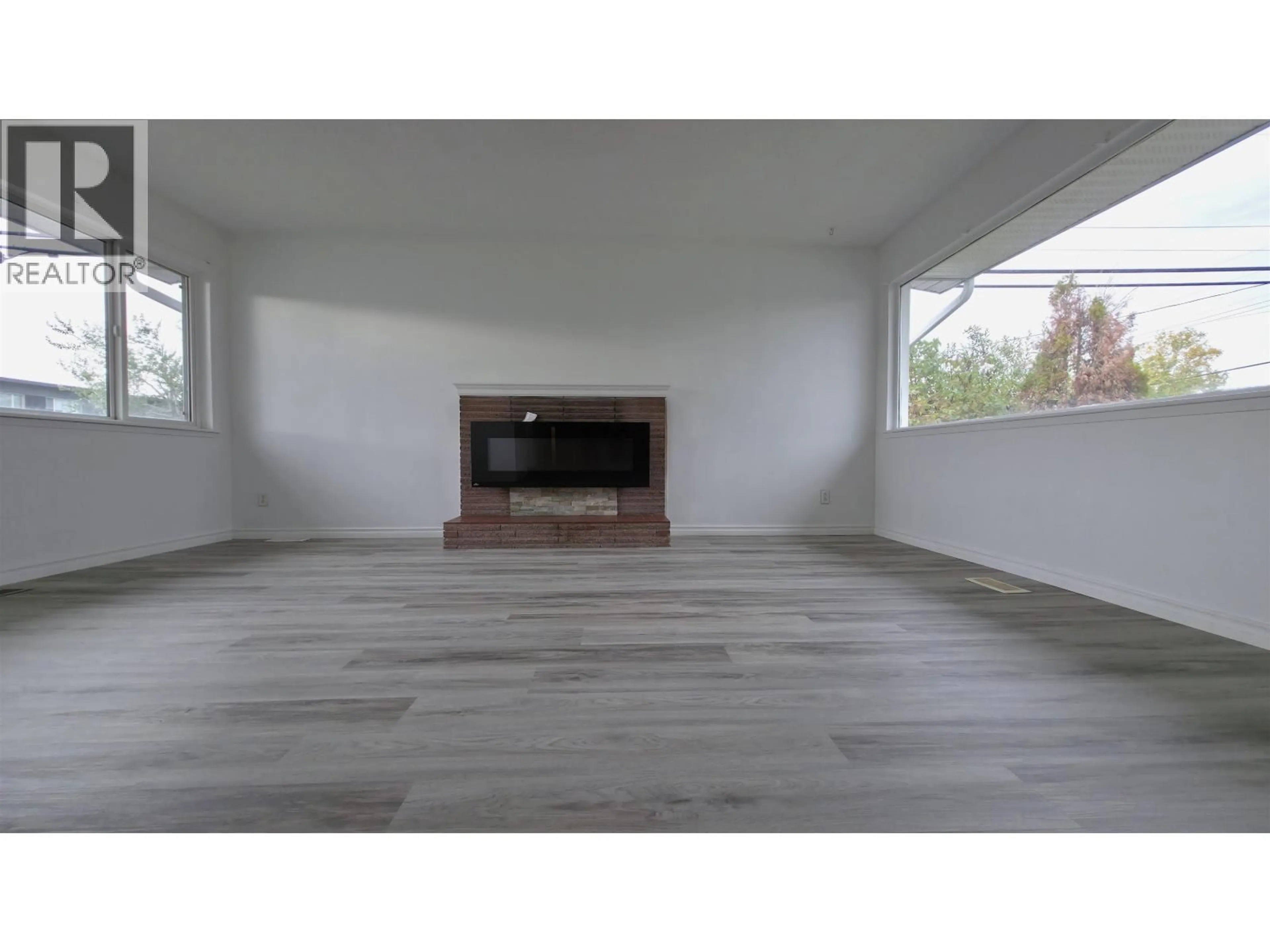 A pic of a room for 1016 IRWIN STREET, Prince George British Columbia V2M2Y2