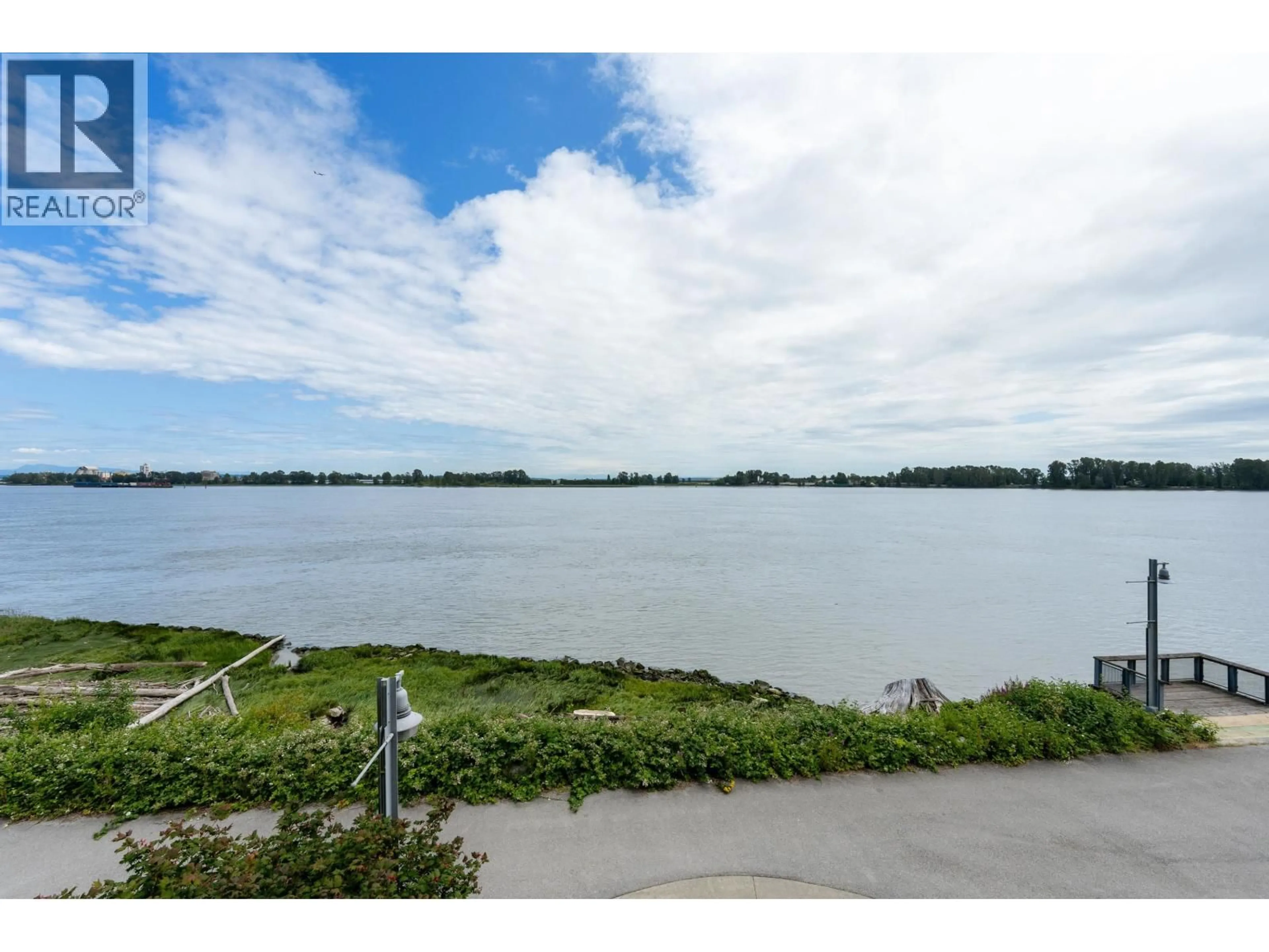Unknown for 311 - 14300 RIVERPORT WAY, Richmond British Columbia V6W0A4