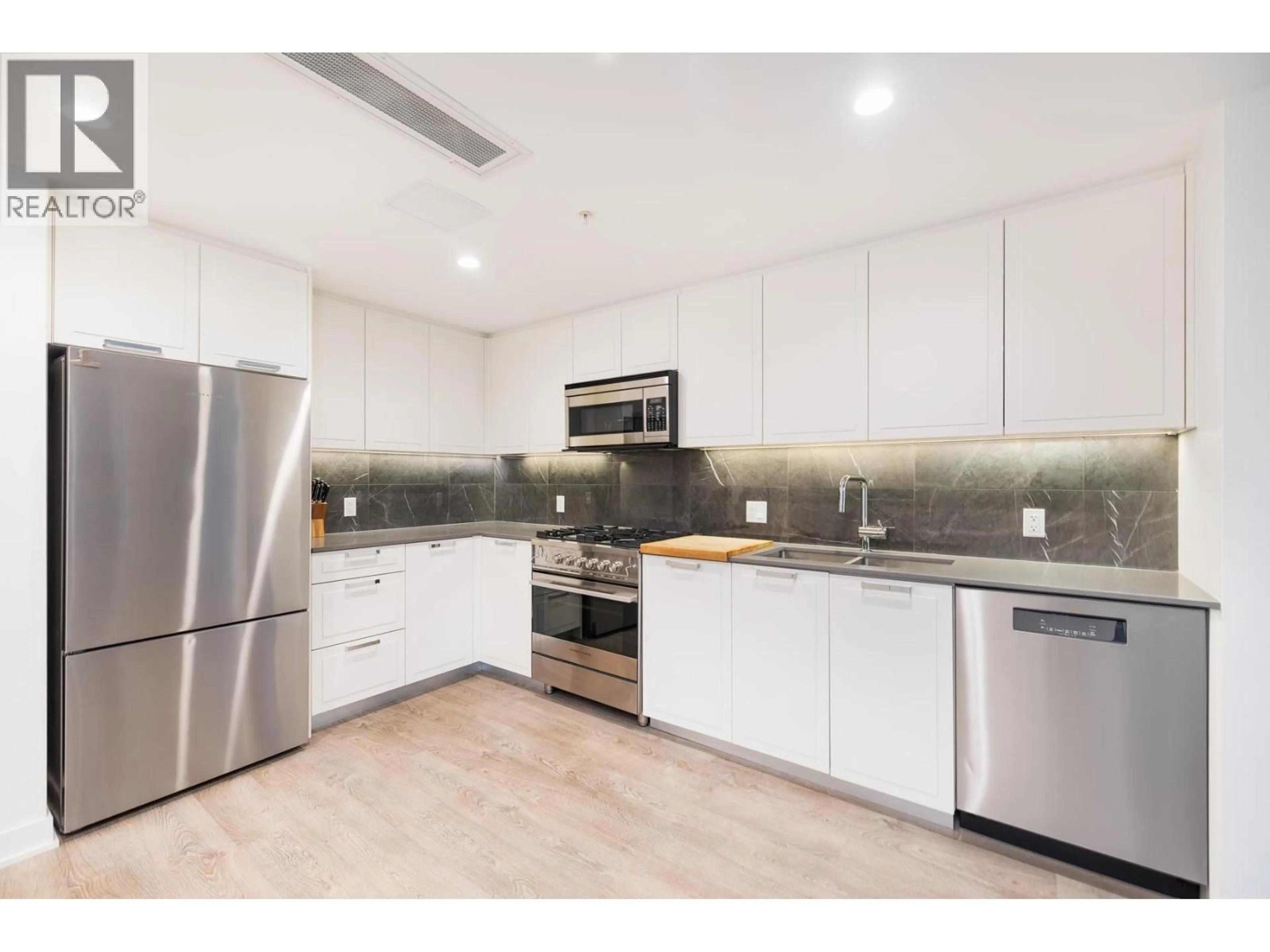 Unknown for 502 - 1401 HUNTER STREET, North Vancouver British Columbia V7J0E2