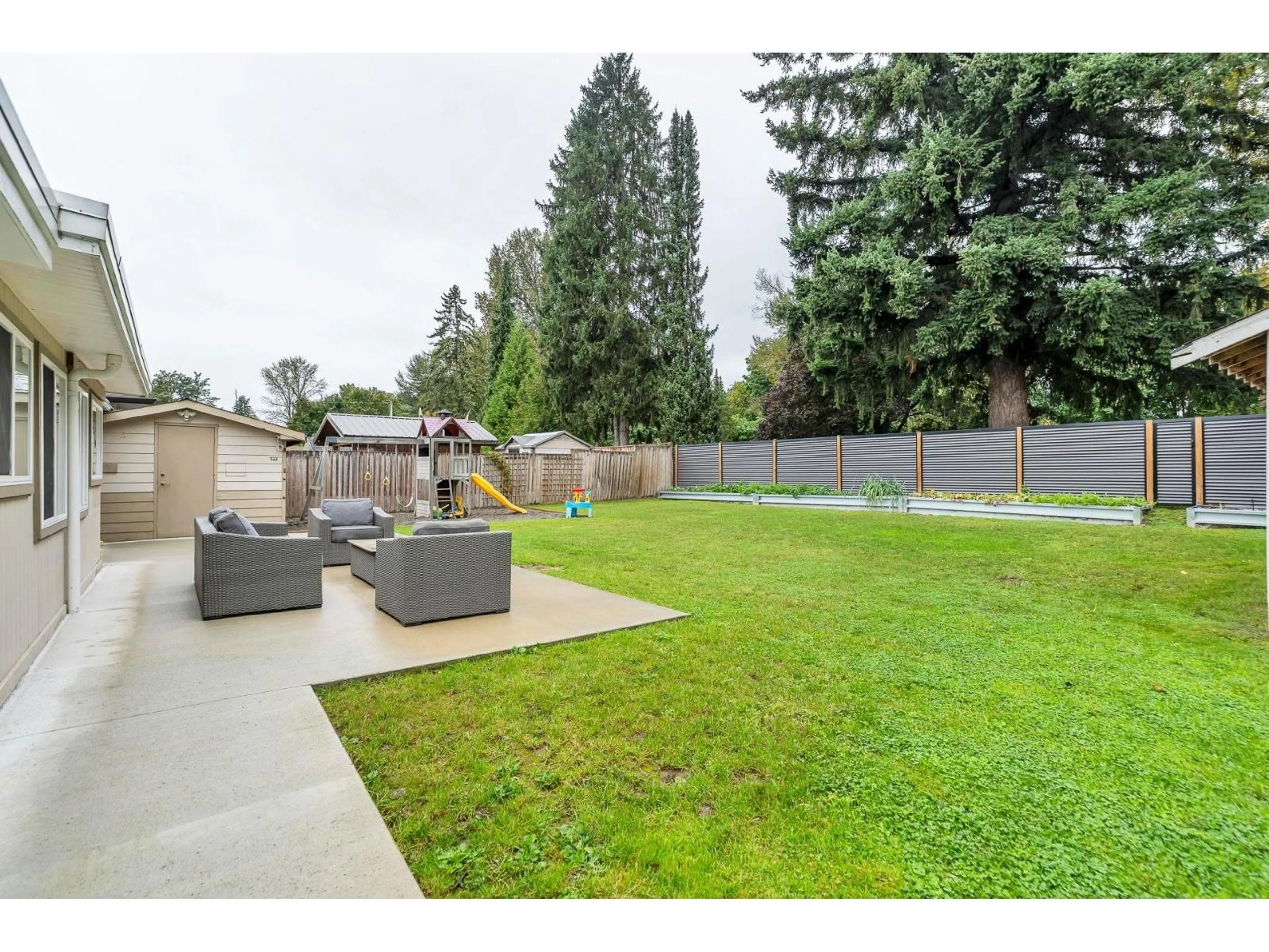 Patio, unknown for 45741 BERKELEY AVENUE, Chilliwack British Columbia V2P3N1