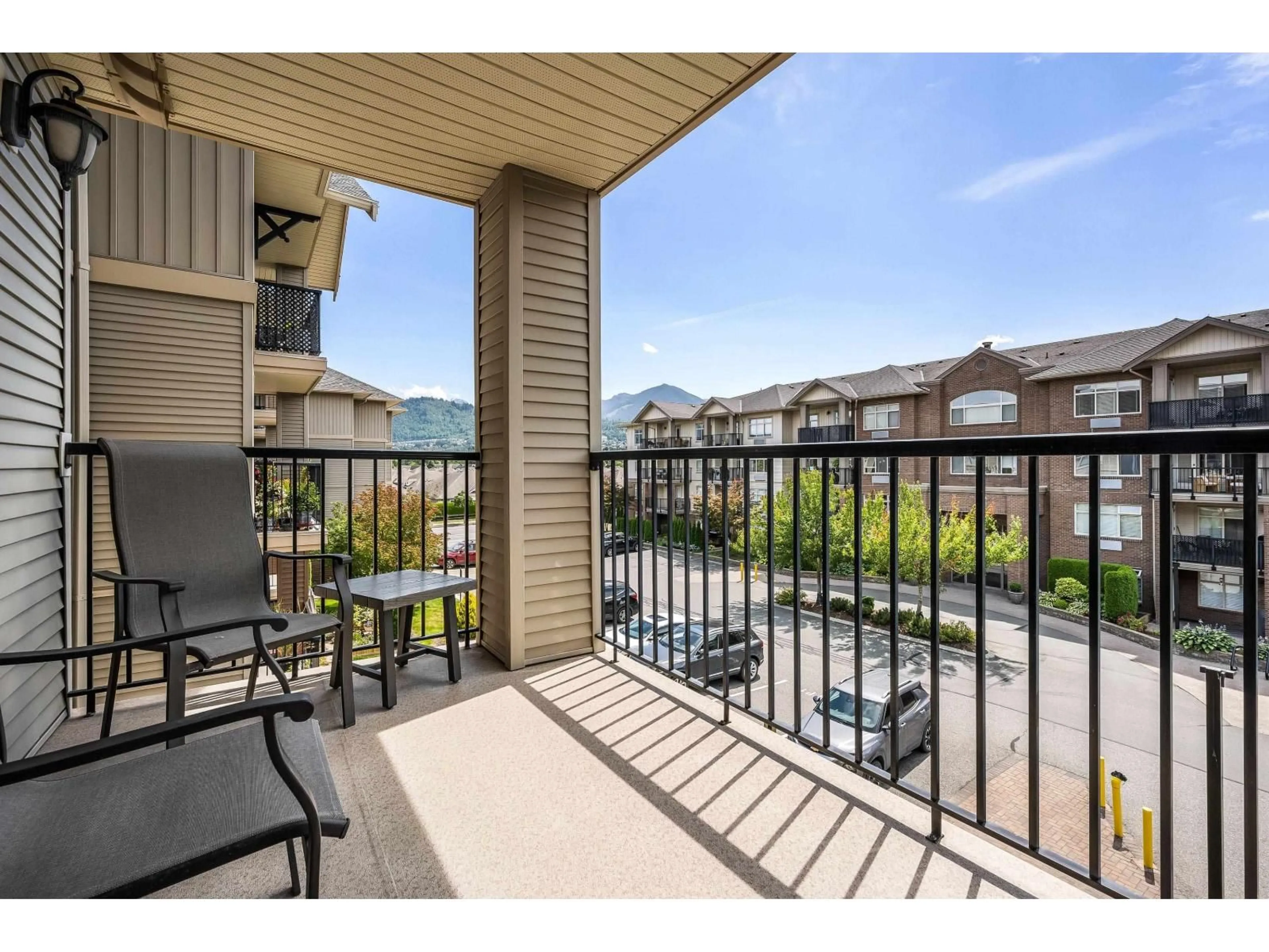 Patio, water/lake/river/ocean view for 320 - 45769 STEVENSON ROAD, Sardis British Columbia V2R5Z2