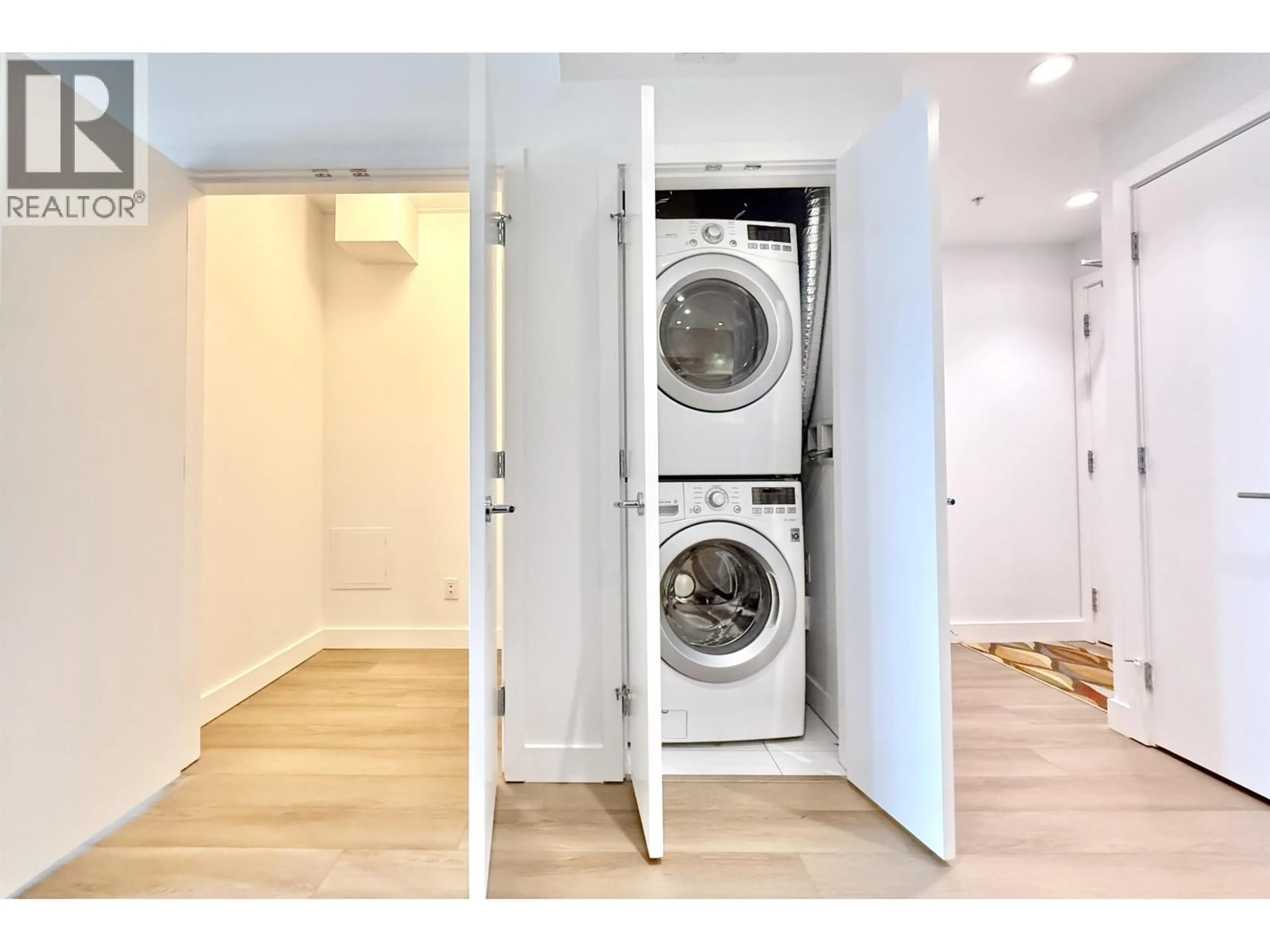 Laundry room for 702 - 518 WHITING WAY, Coquitlam British Columbia V3J0H7