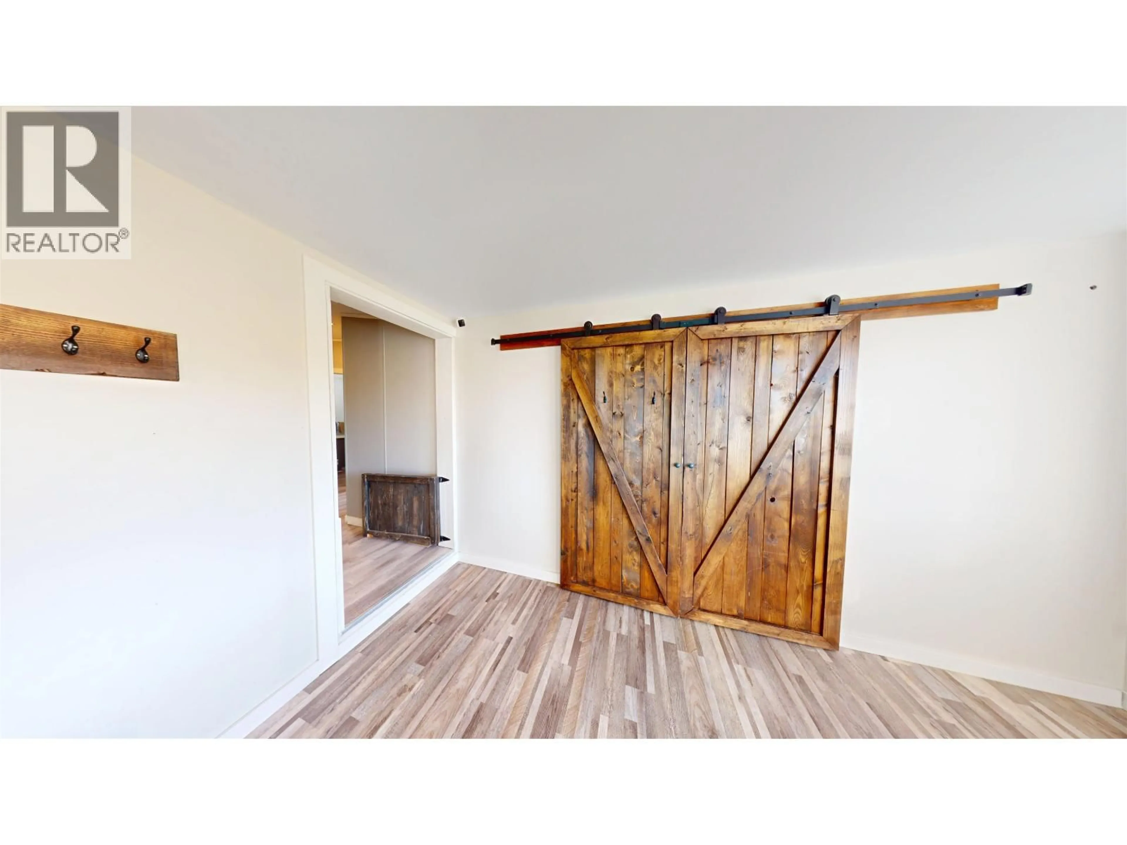 Indoor entryway for 13673 283 ROAD, Fort St. John British Columbia V0C1H0