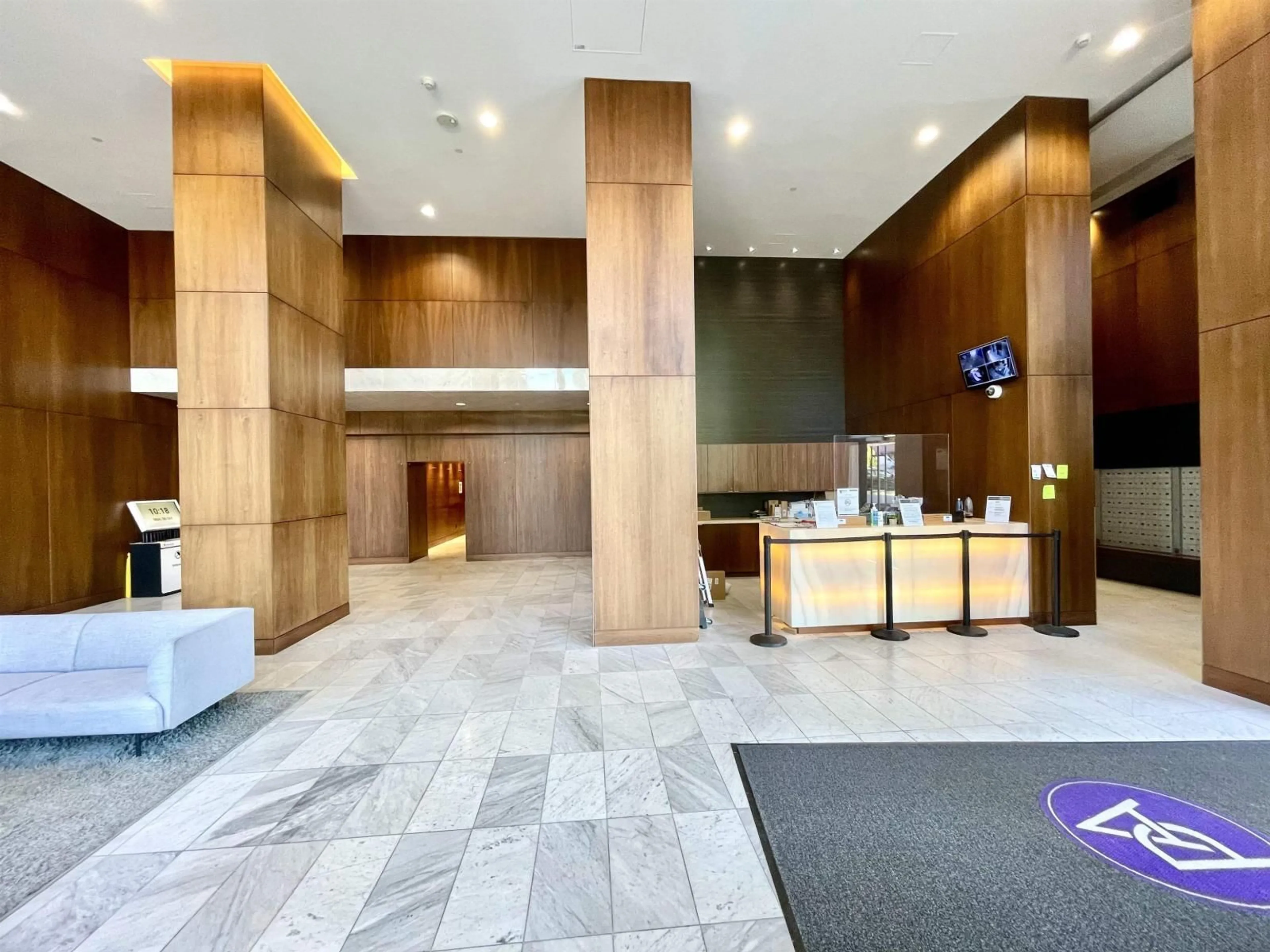 Lobby for 3115 - 13696 100, Surrey British Columbia V3T0L5