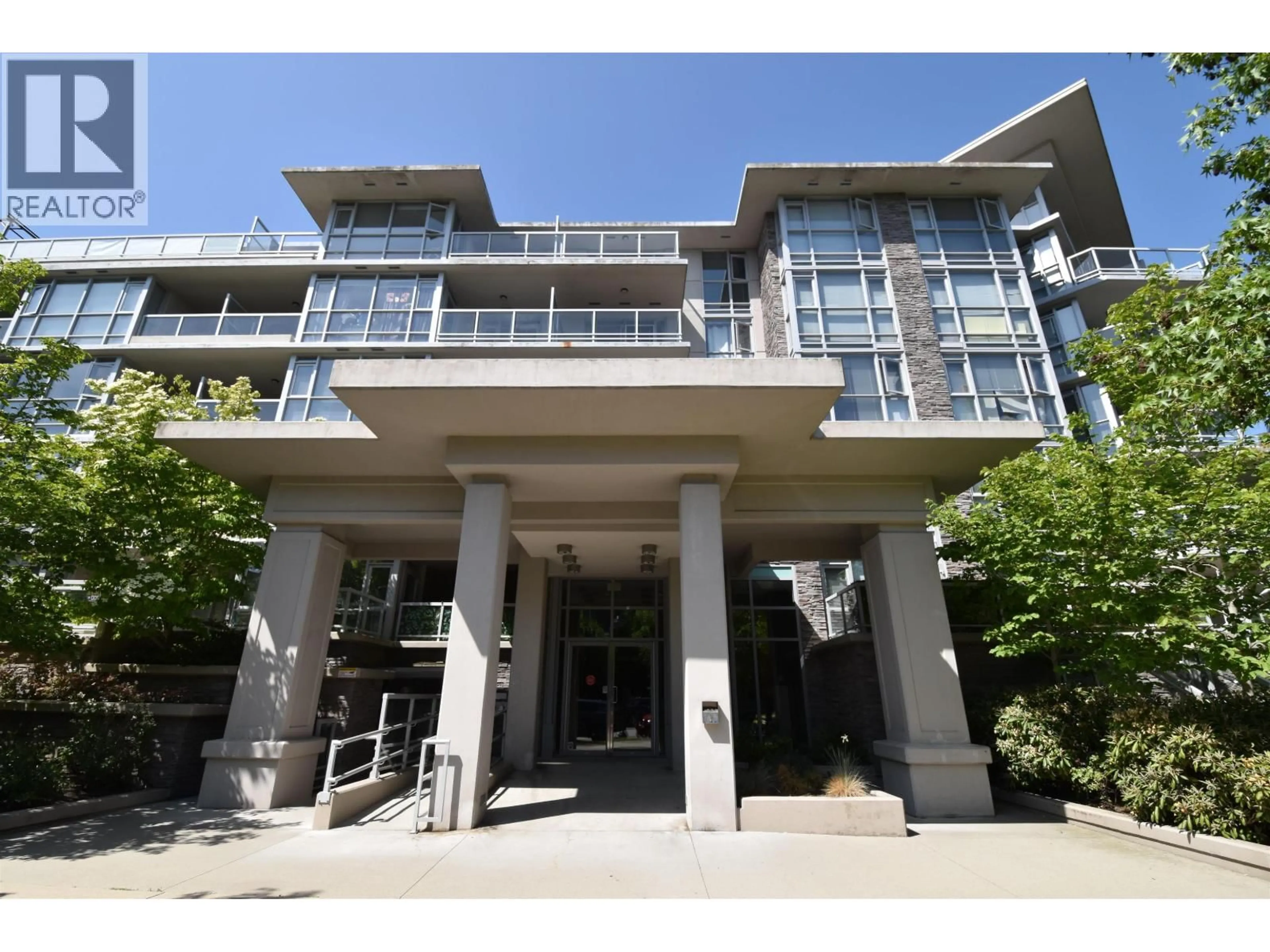 Indoor foyer for 116 - 9373 HEMLOCK DRIVE, Richmond British Columbia V6Y0A9