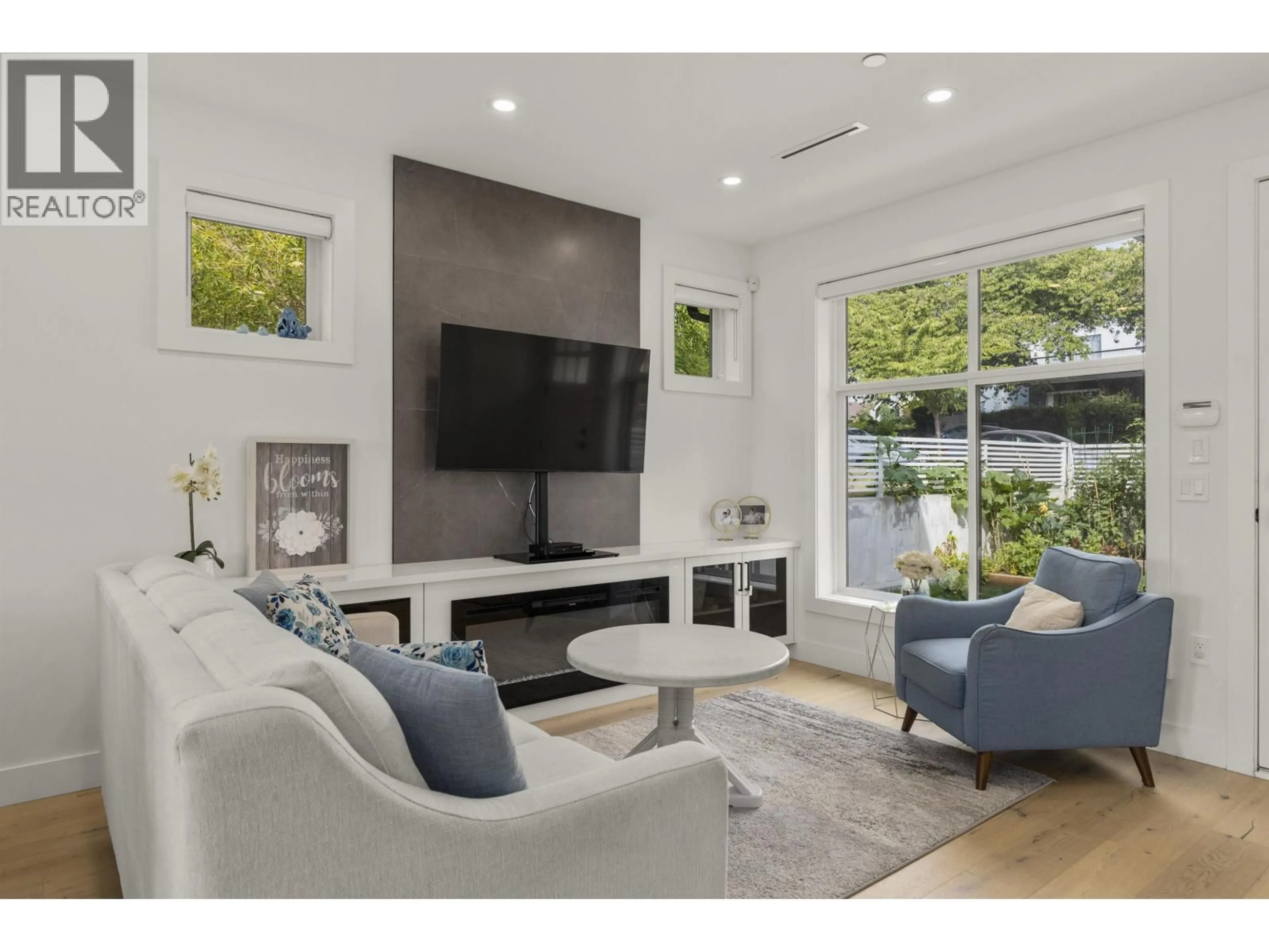 Living room with furniture, unknown for 2666 6TH AVENUE, Vancouver British Columbia V5M1R3