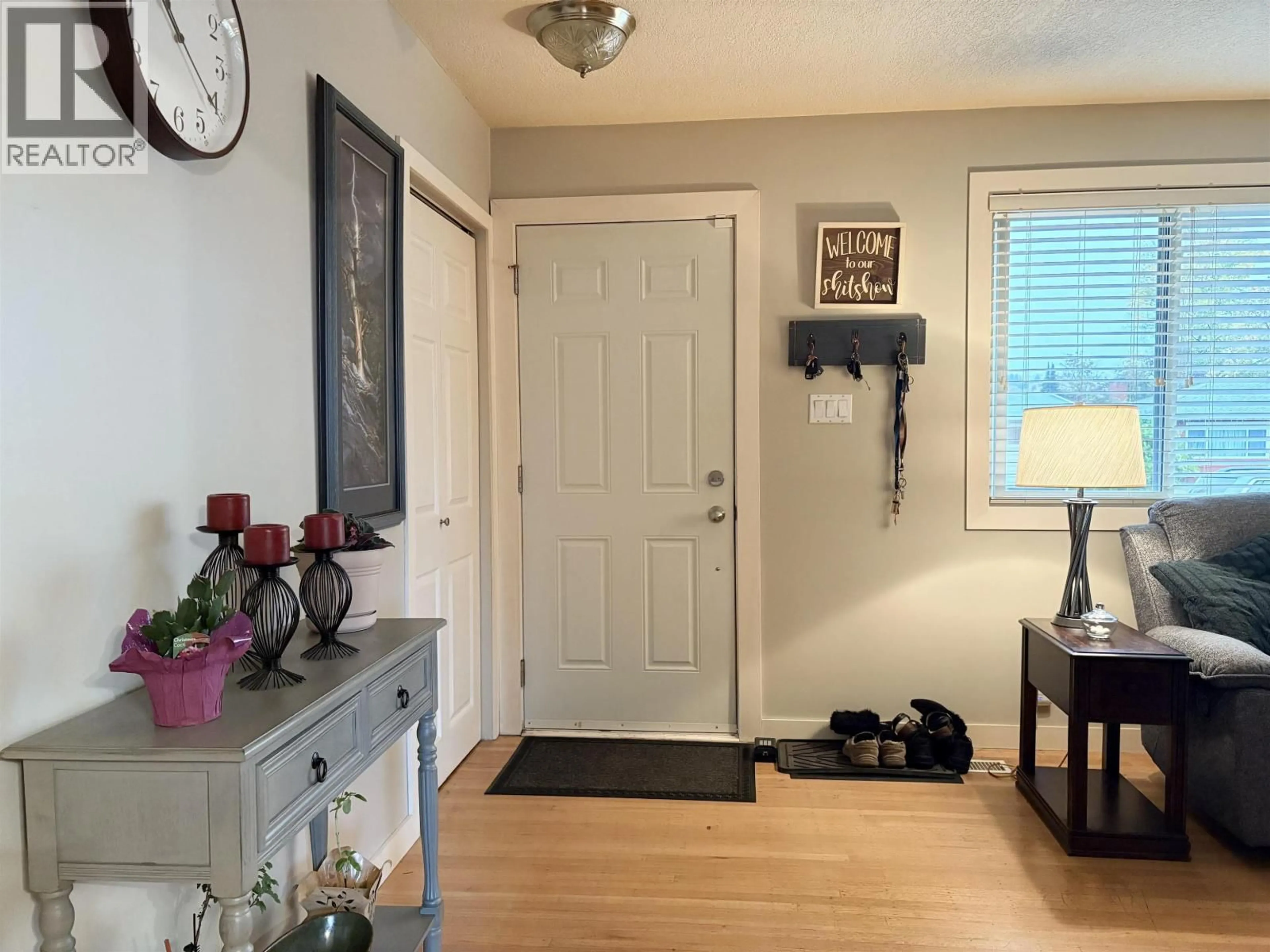 Indoor entryway for 298 QUINN STREET, Prince George British Columbia V2M3J5