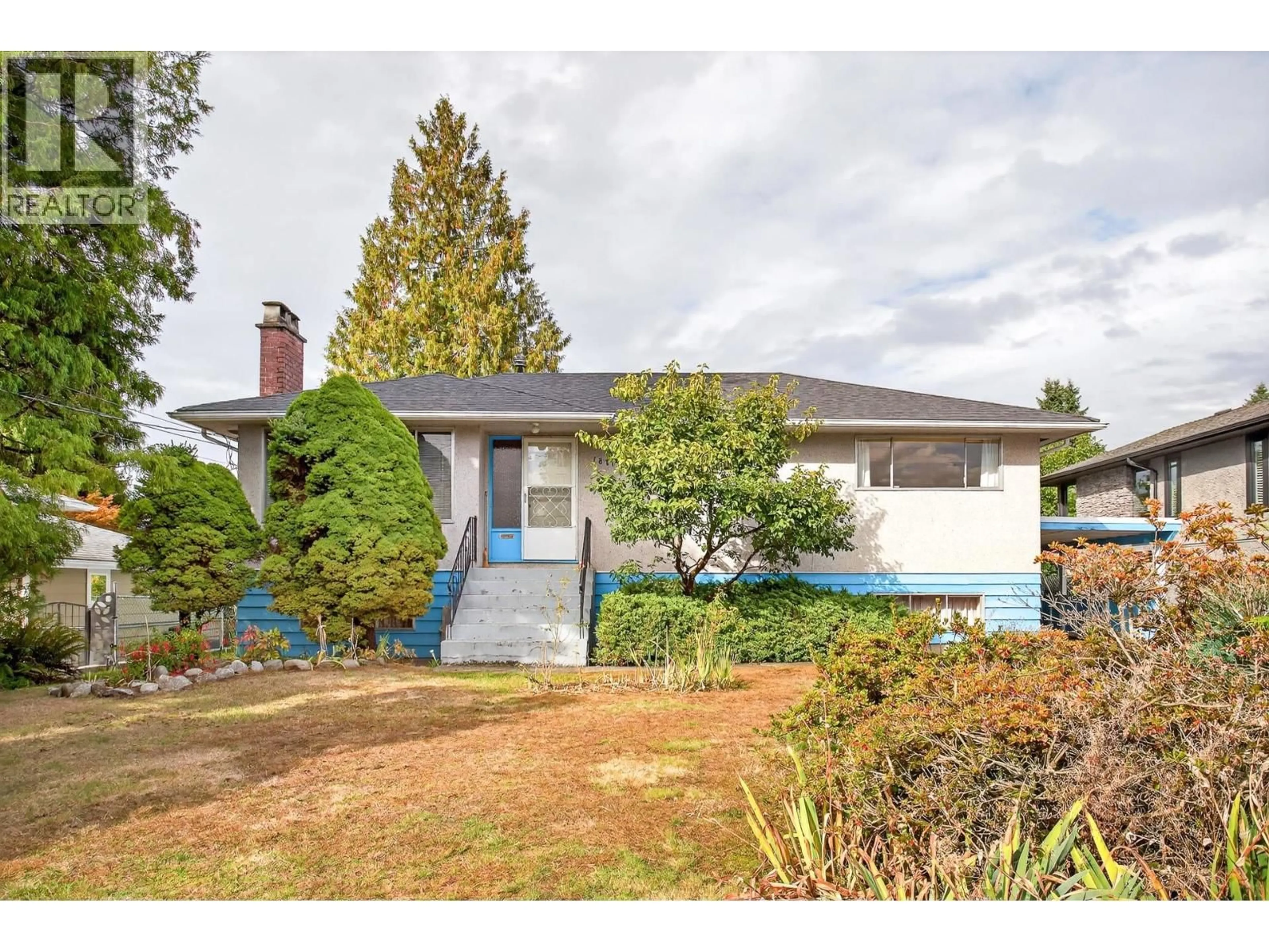 Home with vinyl exterior material, street for 1871 REGAN AVENUE, Coquitlam British Columbia V3J3C1
