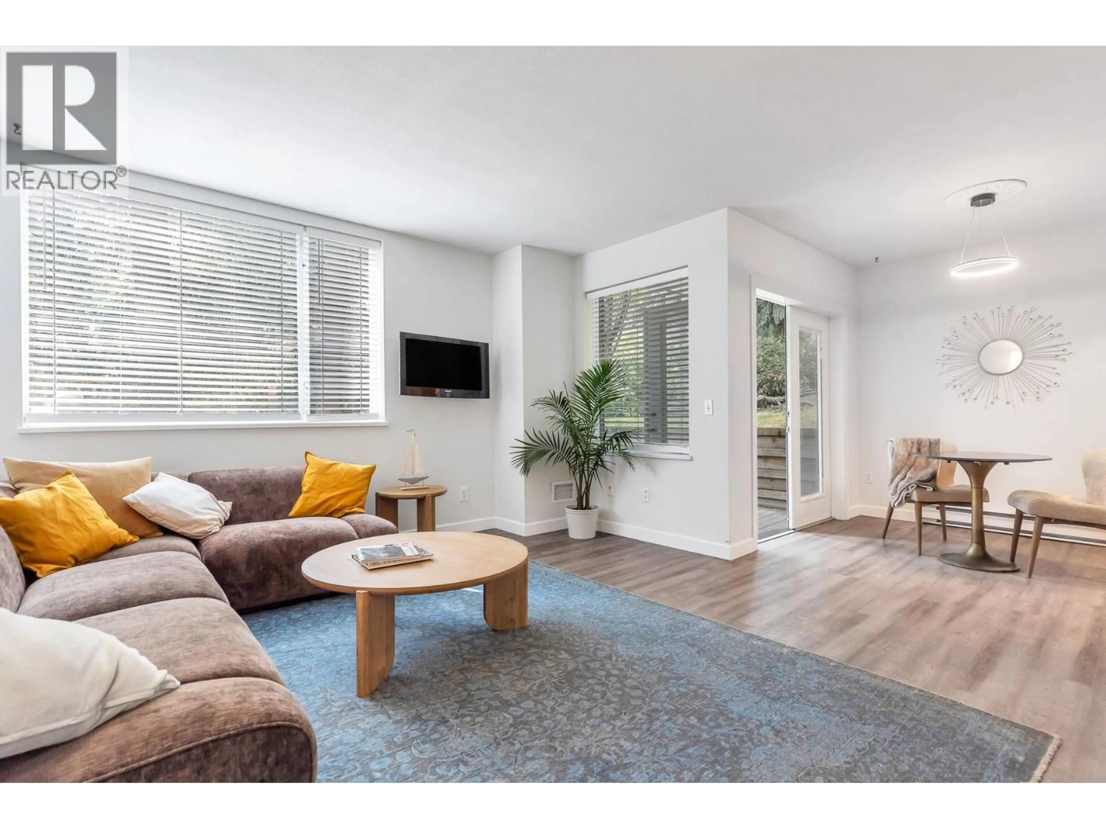 Living room with furniture, unknown for 105 - 6742 STATION HILL COURT, Burnaby British Columbia V3N4V2