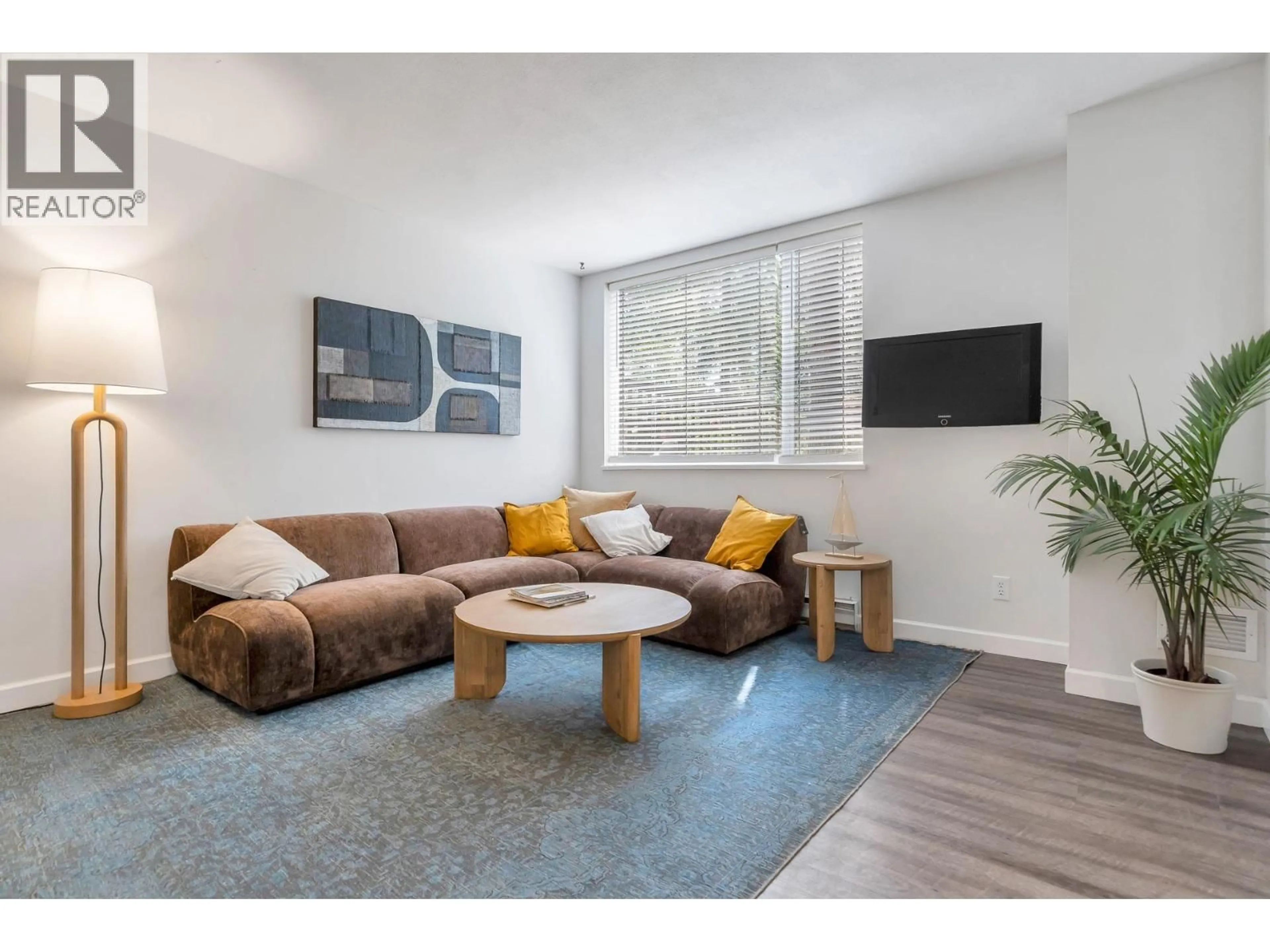 Living room with furniture, unknown for 105 - 6742 STATION HILL COURT, Burnaby British Columbia V3N4V2