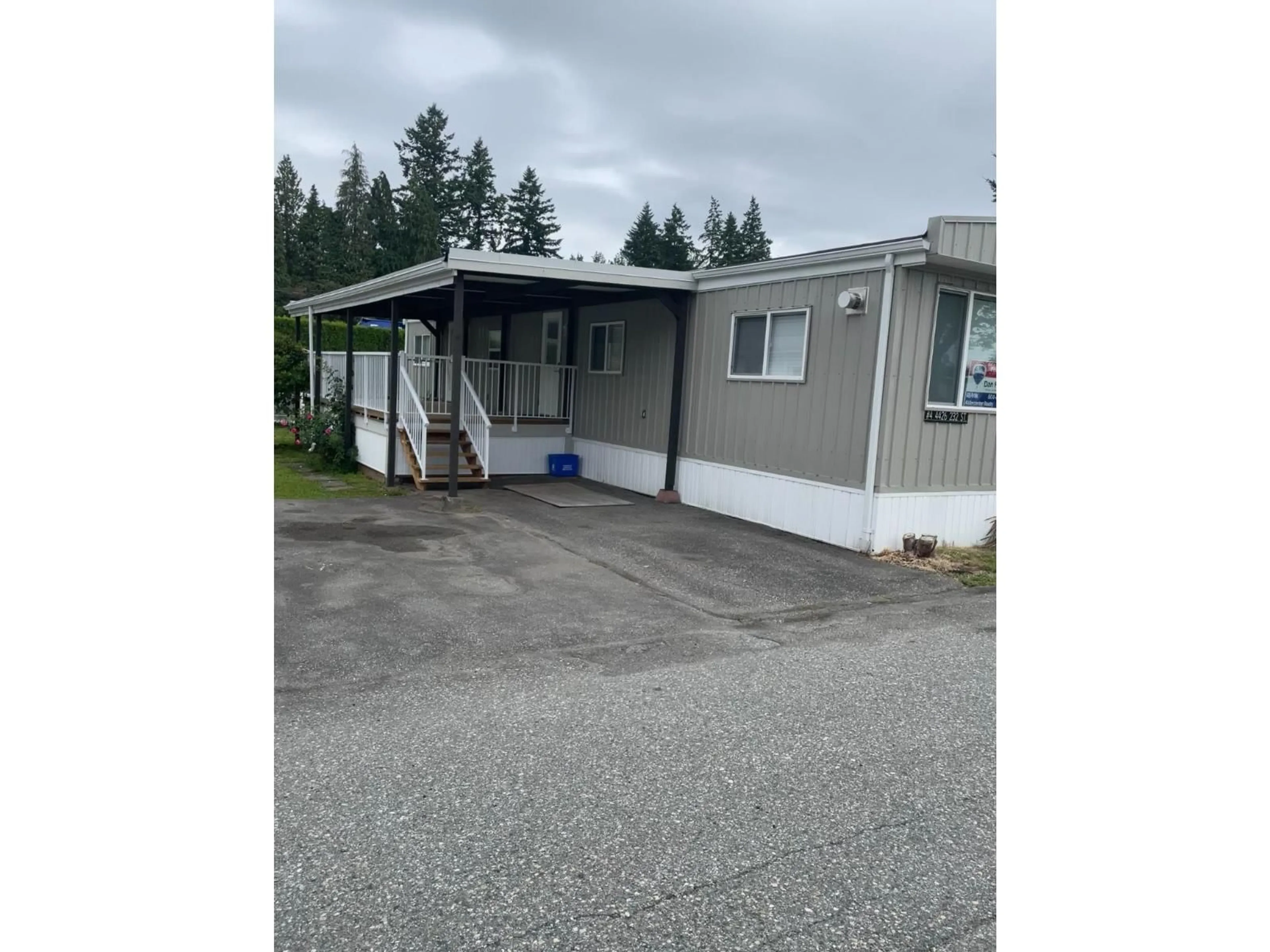 Unknown for 4 - 4426 232, Langley British Columbia V2Z2R3