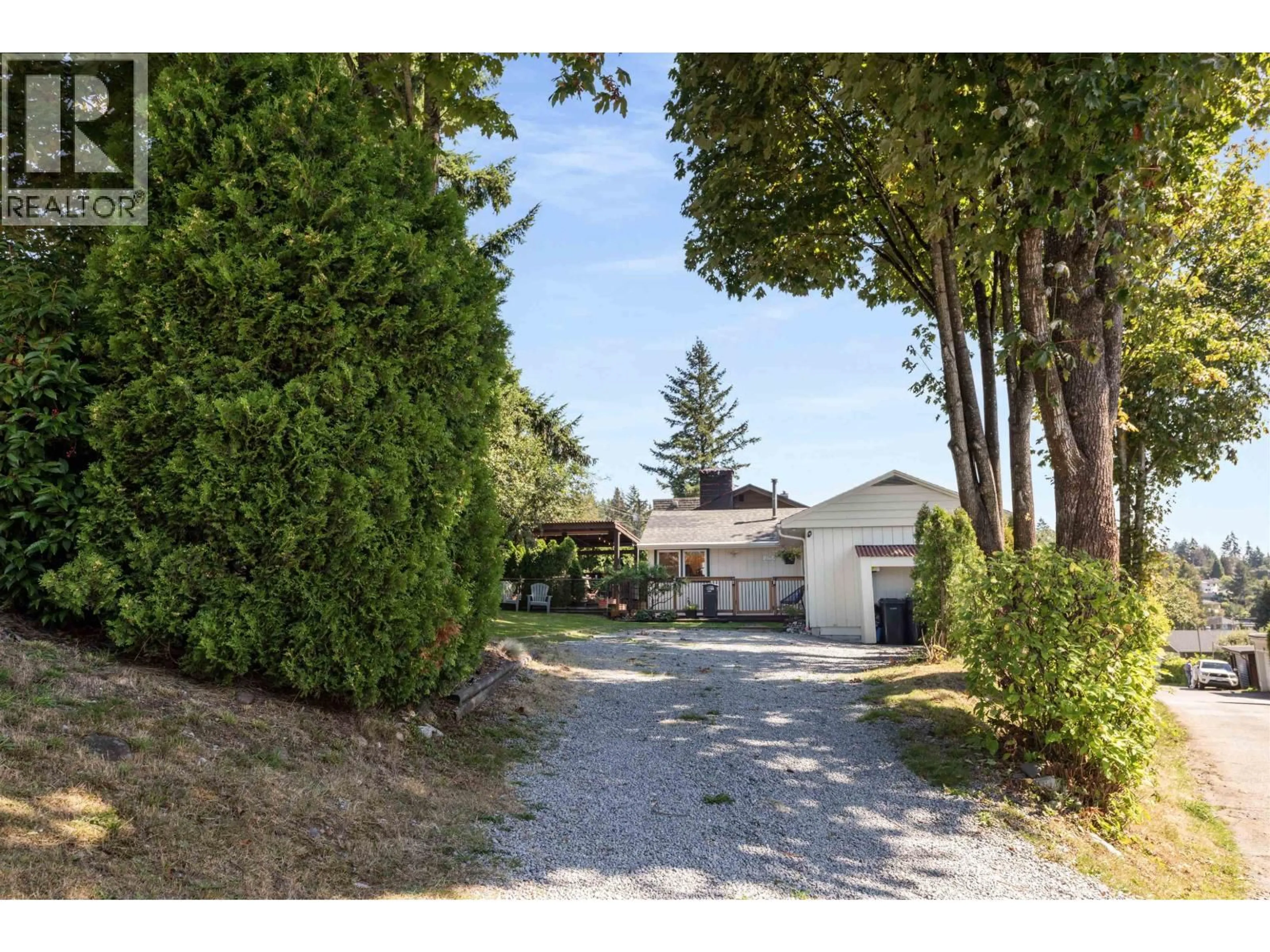A pic from outside/outdoor area/front of a property/back of a property/a pic from drone, street for 1706 GLENDALE AVENUE, Coquitlam British Columbia V3K1X4