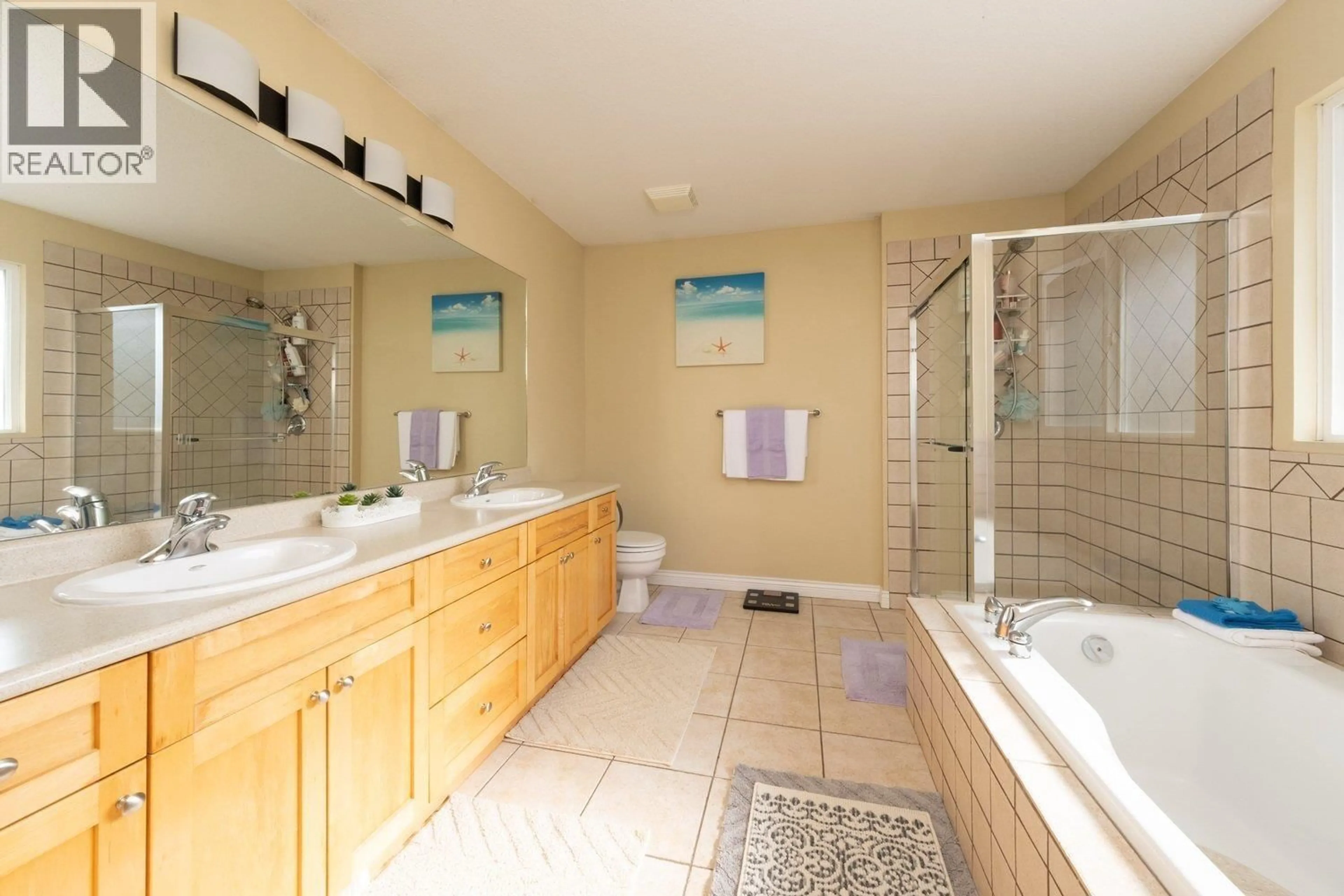 Standard bathroom, ceramic/tile floor for 23622 111A AVENUE, Maple Ridge British Columbia V2W2G1