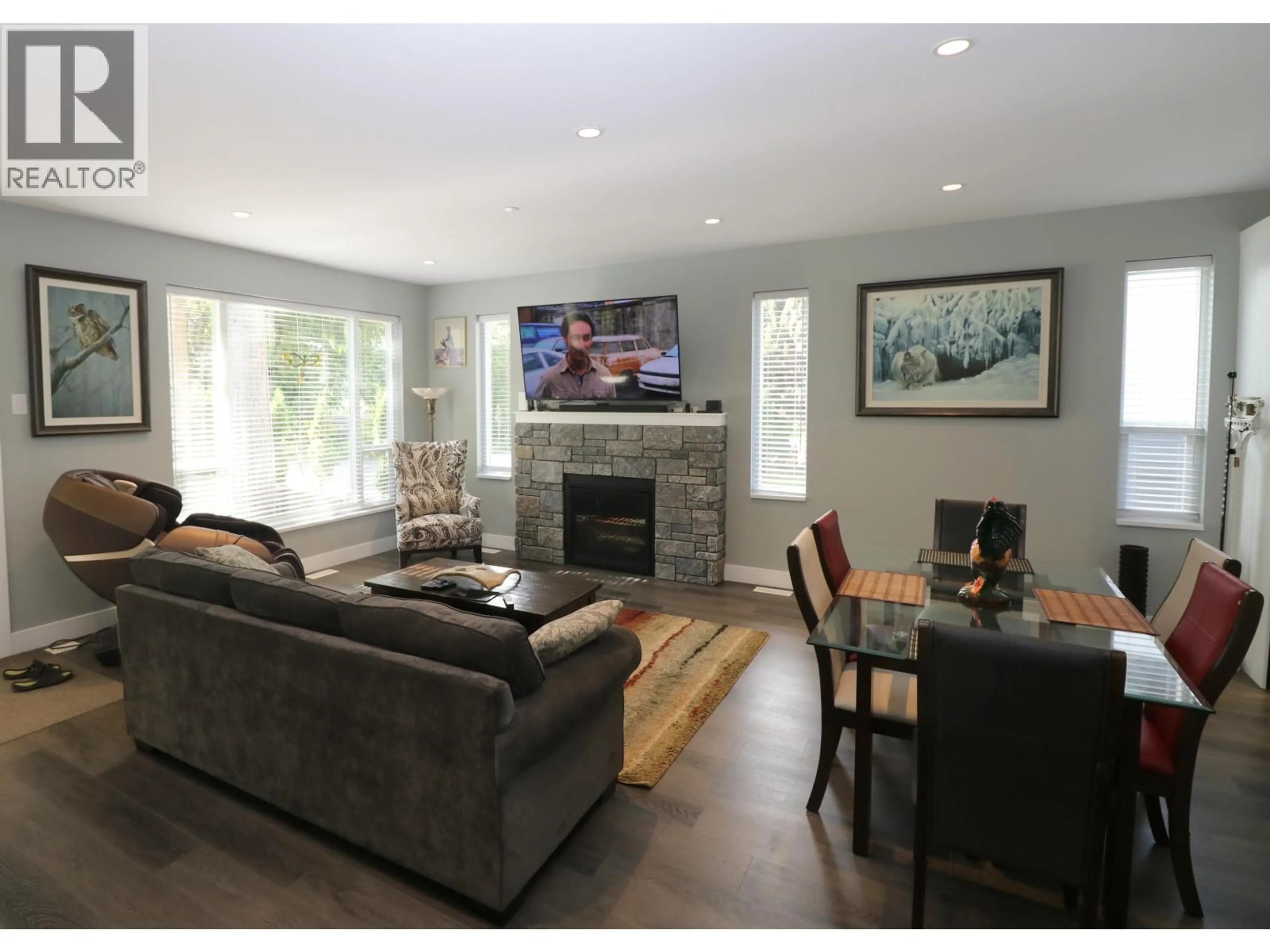 Living room with furniture, unknown for 2705 DAVIES AVENUE, Port Coquitlam British Columbia V3C2K1