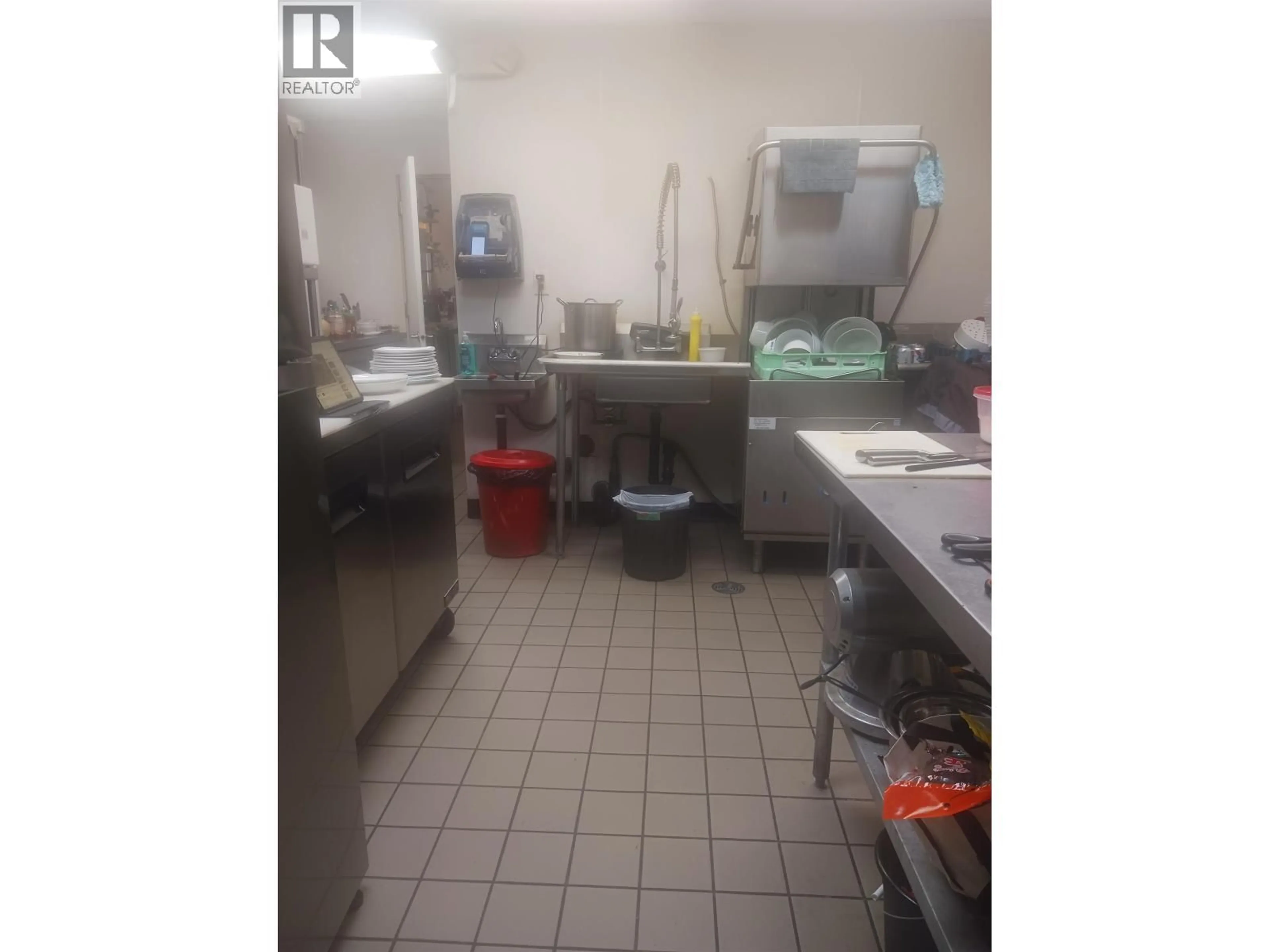 Kitchen with laundary machines, unknown for 2138 HASTING STREET, Vancouver British Columbia V3L1V1