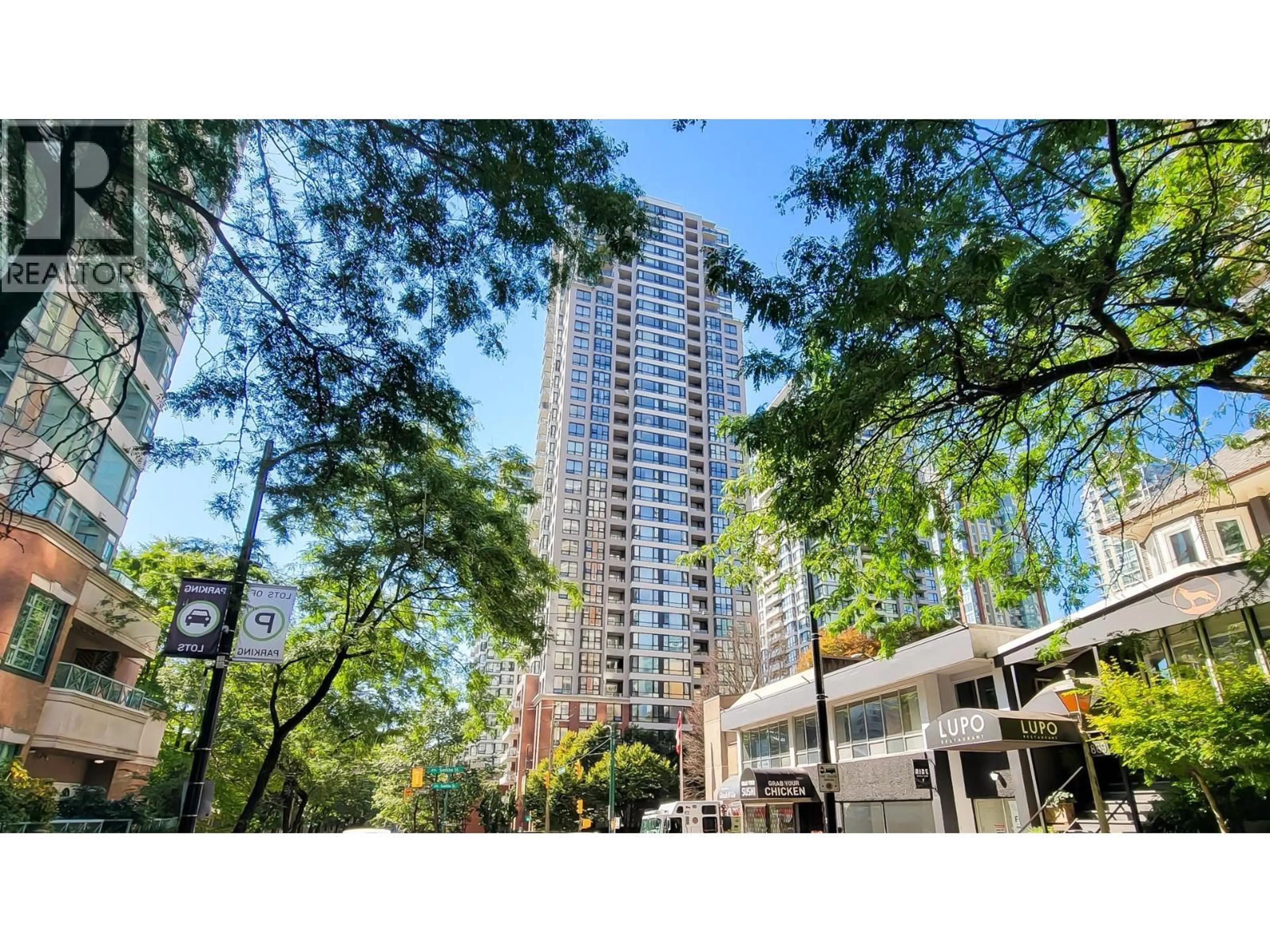 Patio, street for 802 - 909 MAINLAND STREET, Vancouver British Columbia V6B1S3