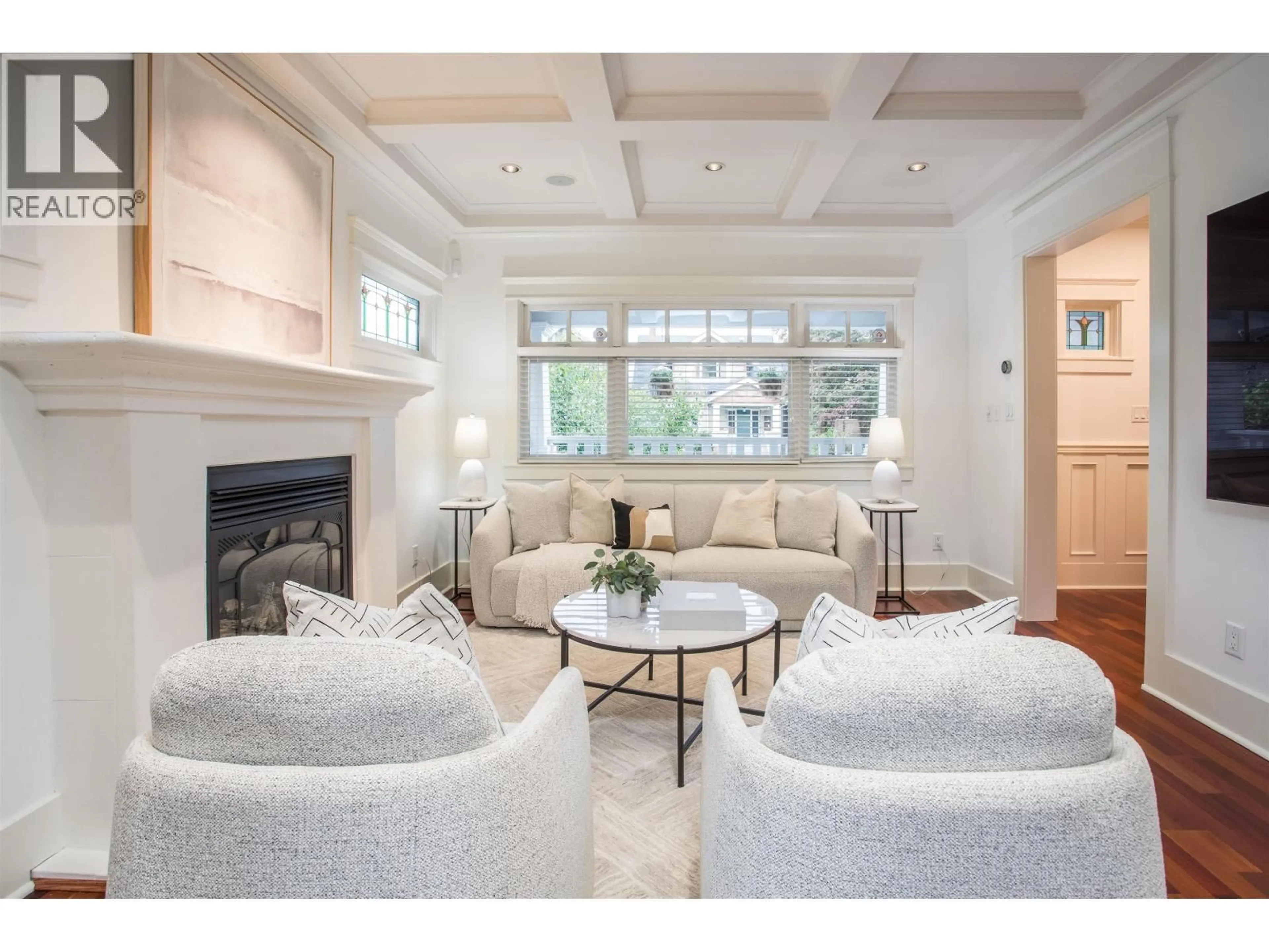 Living room with furniture, unknown for 3242 3RD AVENUE, Vancouver British Columbia V6K1N4