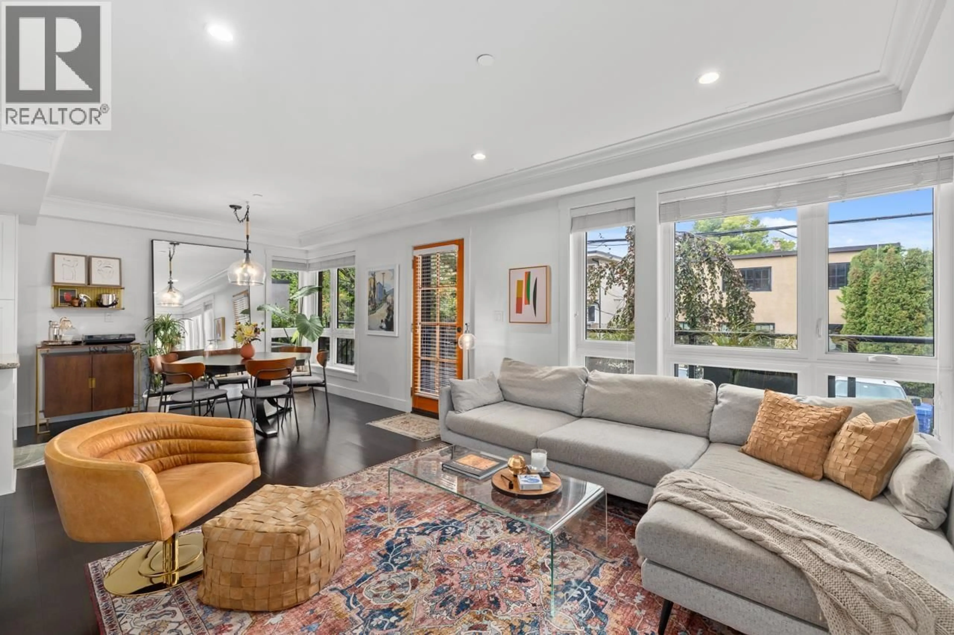 Living room with furniture, unknown for 2 - 2435 1ST AVENUE, Vancouver British Columbia V6K1G5