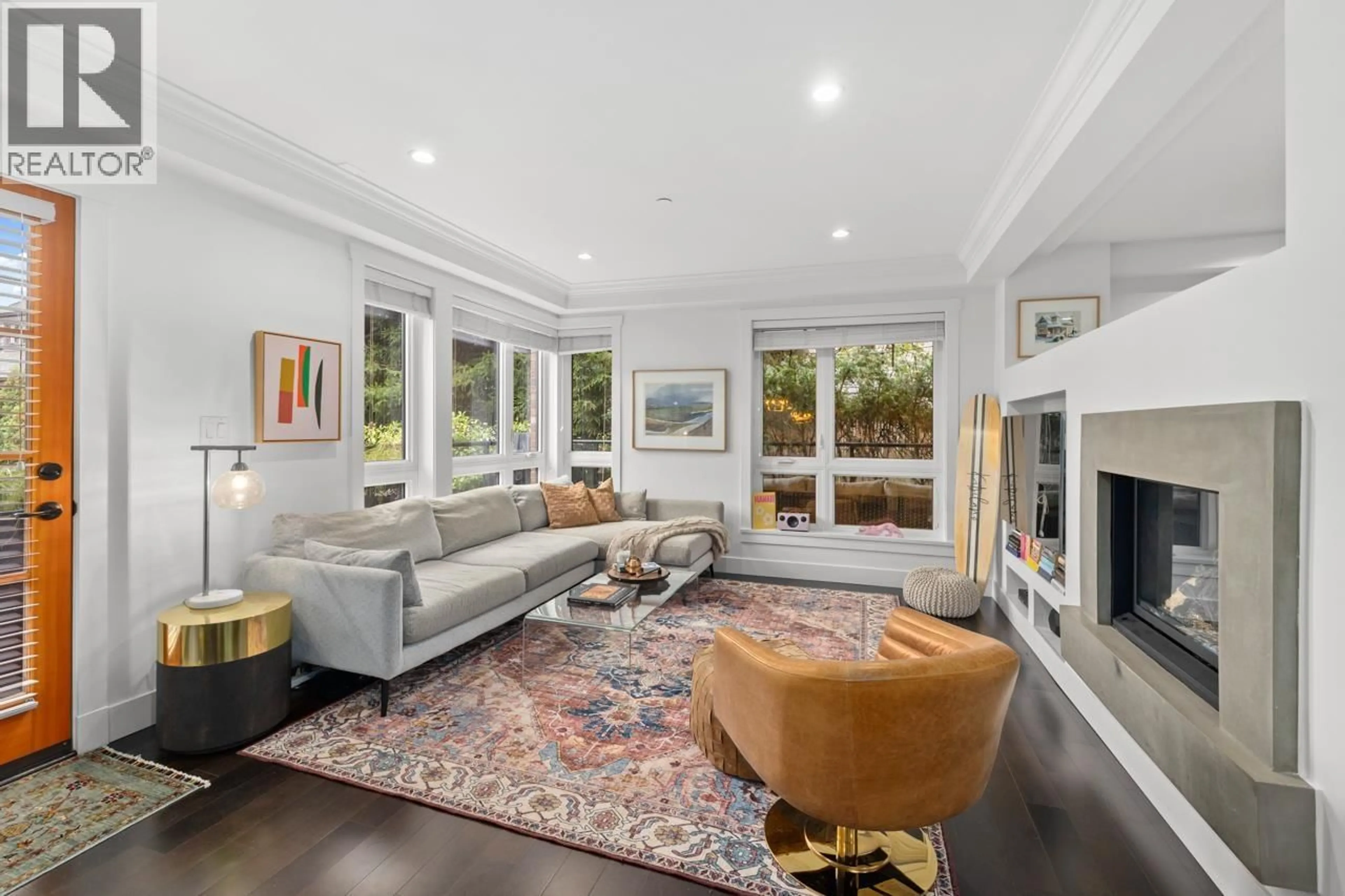 Living room with furniture, unknown for 2 - 2435 1ST AVENUE, Vancouver British Columbia V6K1G5