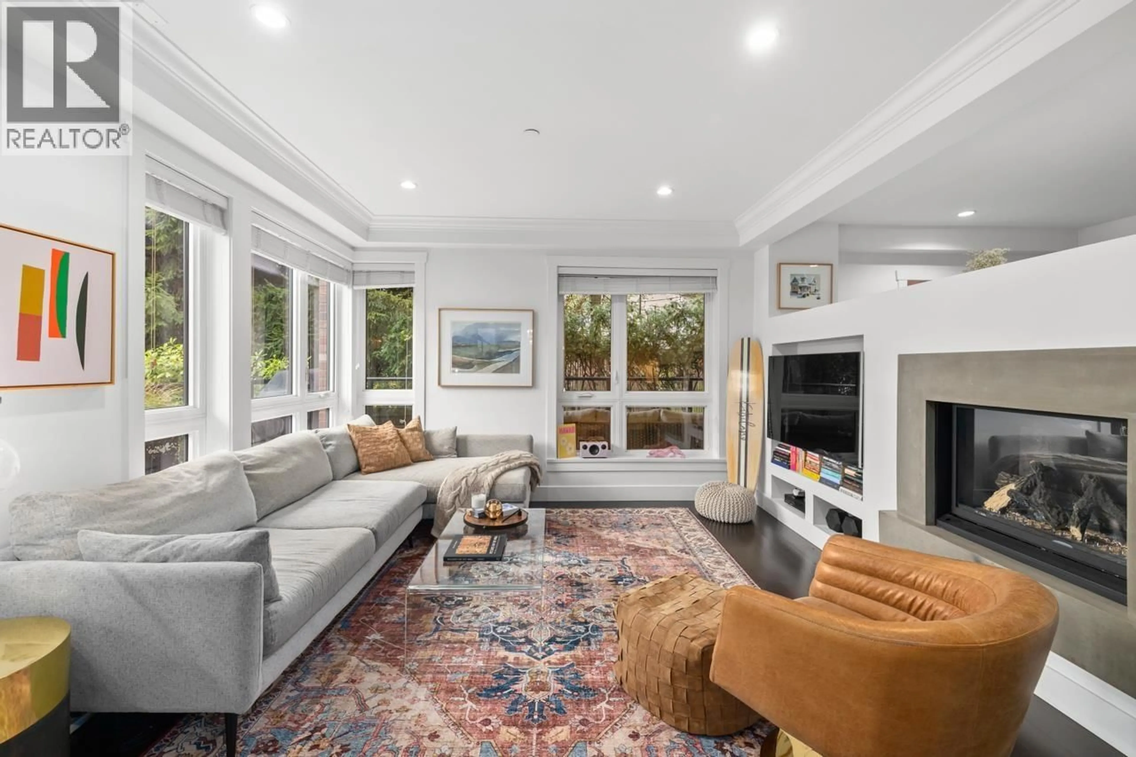 Living room with furniture, unknown for 2 - 2435 1ST AVENUE, Vancouver British Columbia V6K1G5