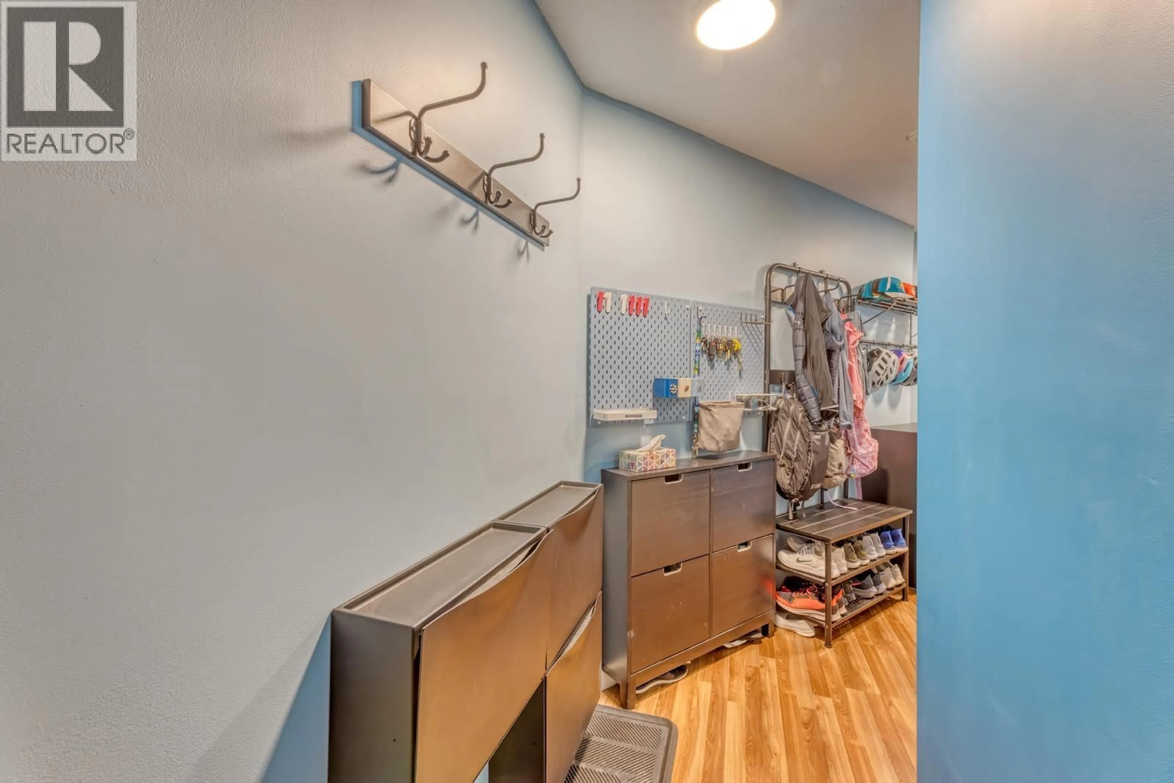 Laundry room for 204 - 2222 PRINCE EDWARD STREET, Vancouver British Columbia V5T4M6