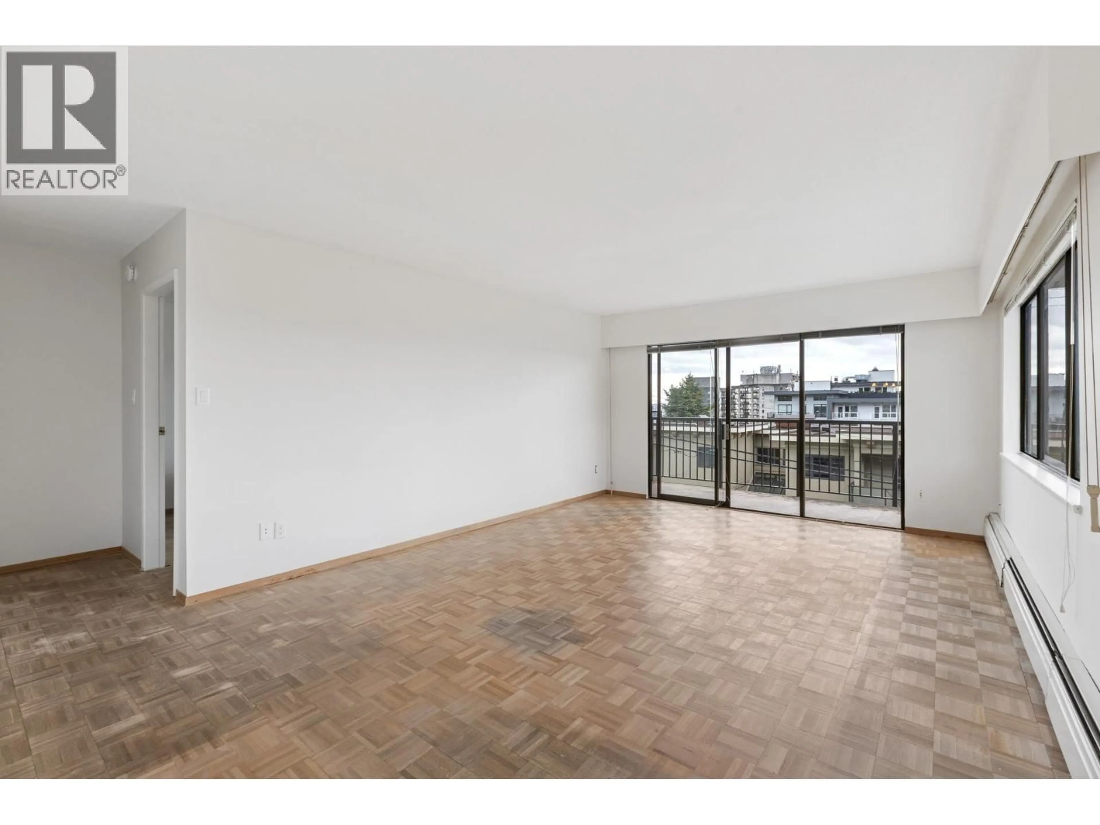 A pic of a room for 211 - 155 5TH STREET, North Vancouver British Columbia V7L1L3