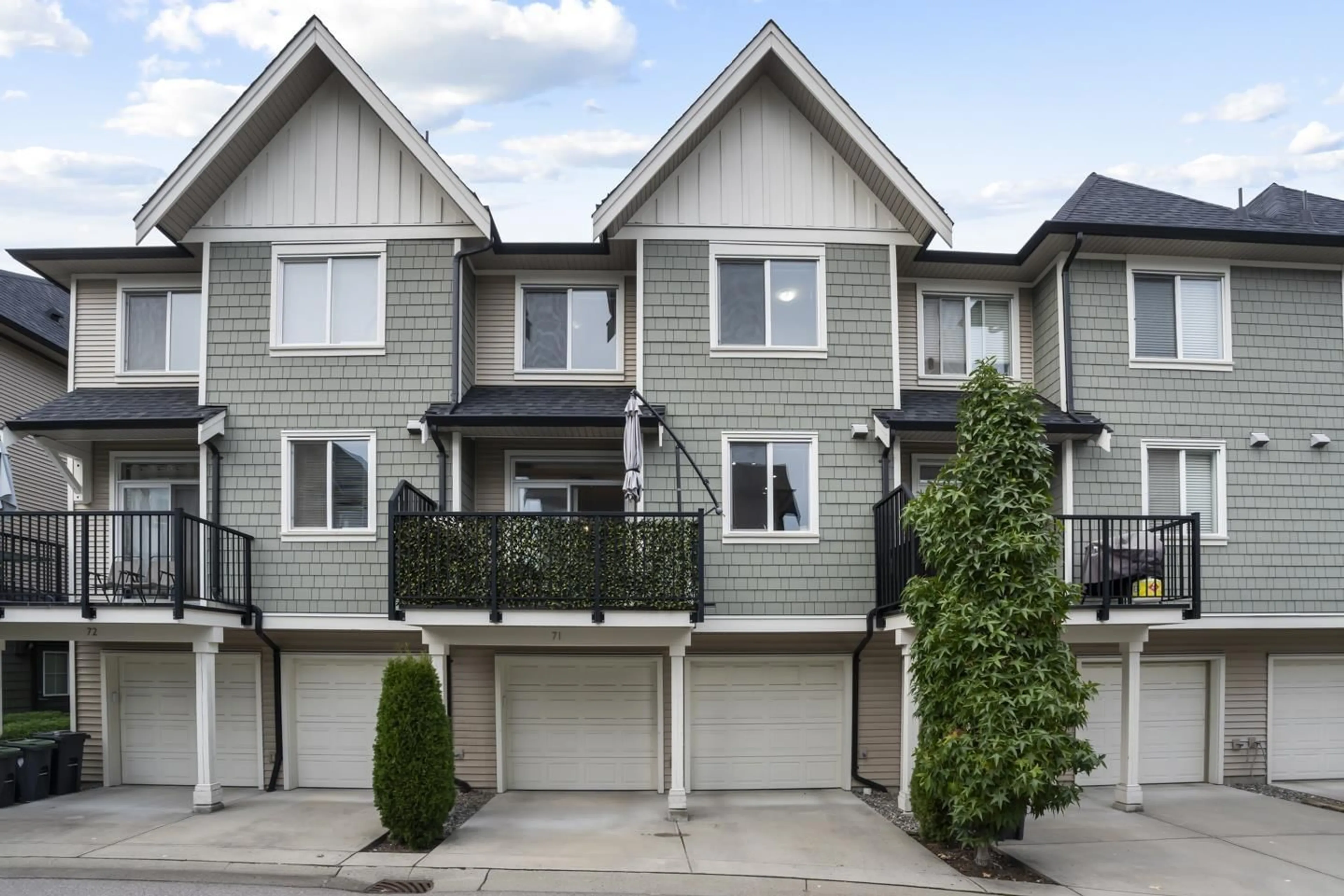 Home with vinyl exterior material, street for 71 - 8050 204, Langley British Columbia V2Y0X1