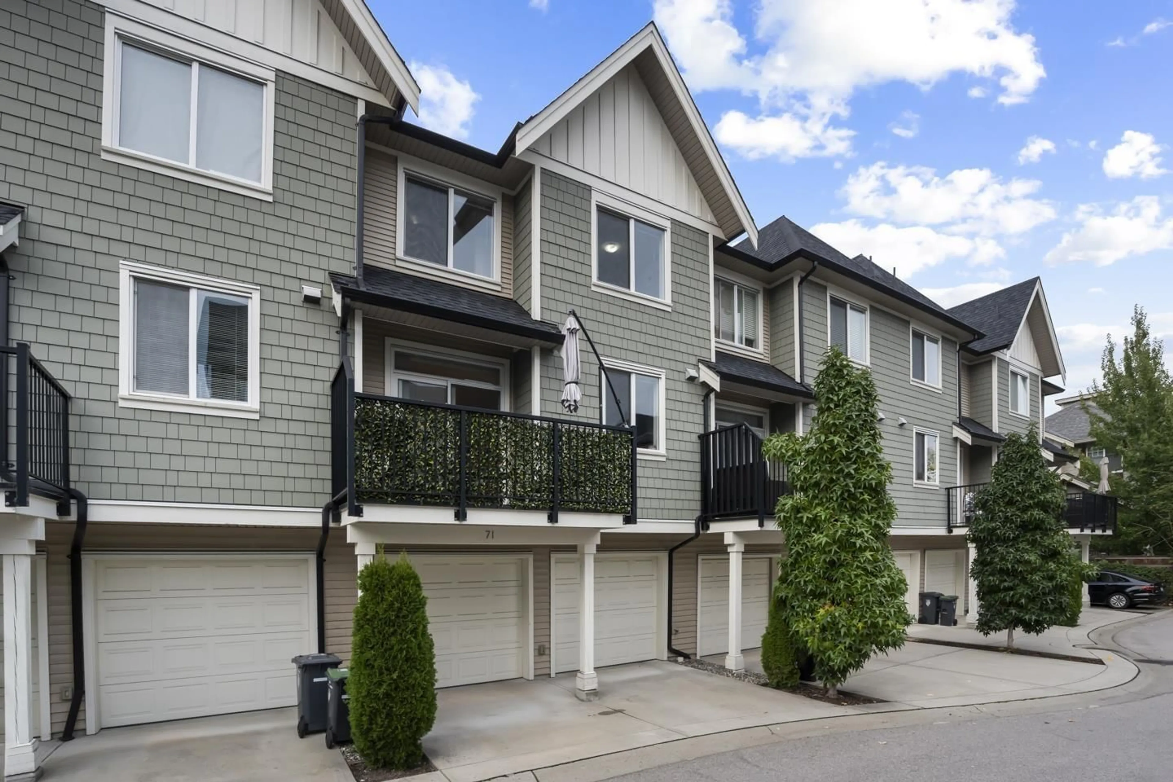 Home with vinyl exterior material, street for 71 - 8050 204, Langley British Columbia V2Y0X1