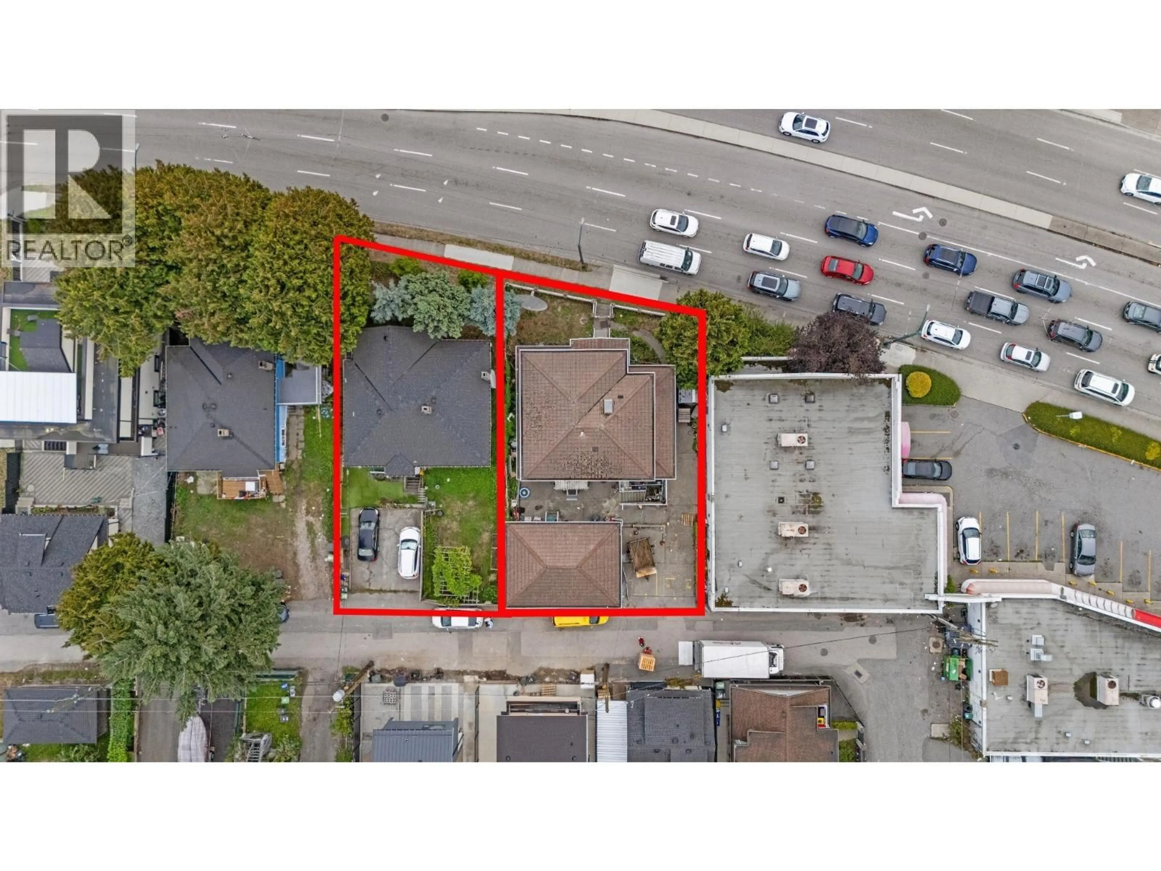 A pic from outside/outdoor area/front of a property/back of a property/a pic from drone, street for 249 MARINE DRIVE, Vancouver British Columbia V5X2S4