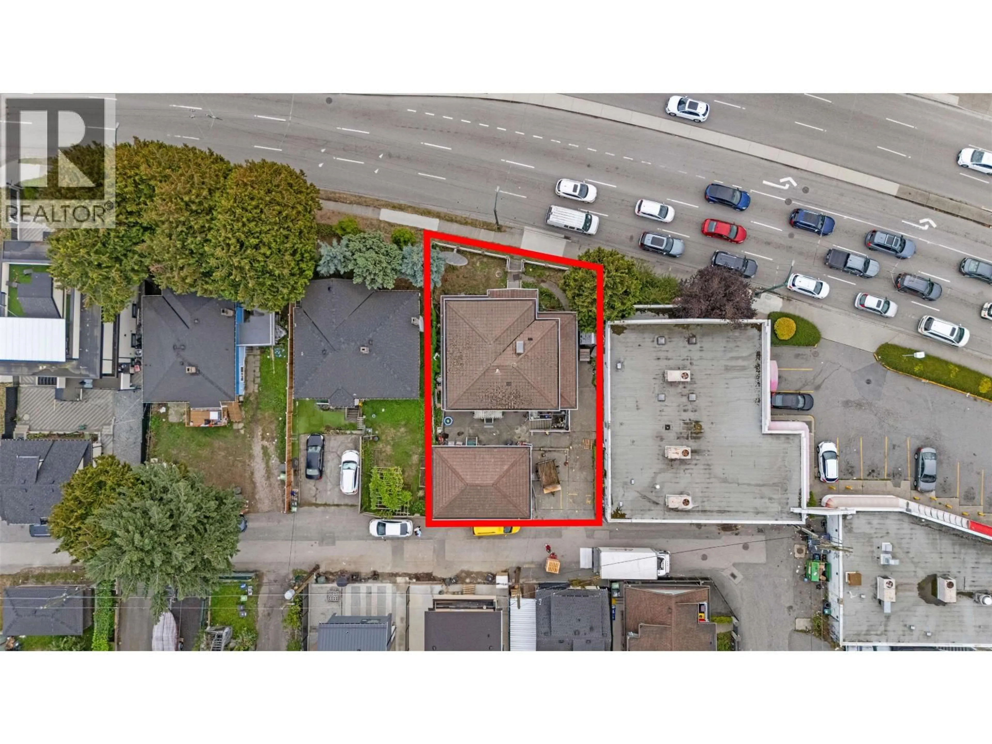 A pic from outside/outdoor area/front of a property/back of a property/a pic from drone, street for 249 MARINE DRIVE, Vancouver British Columbia V5X2S4