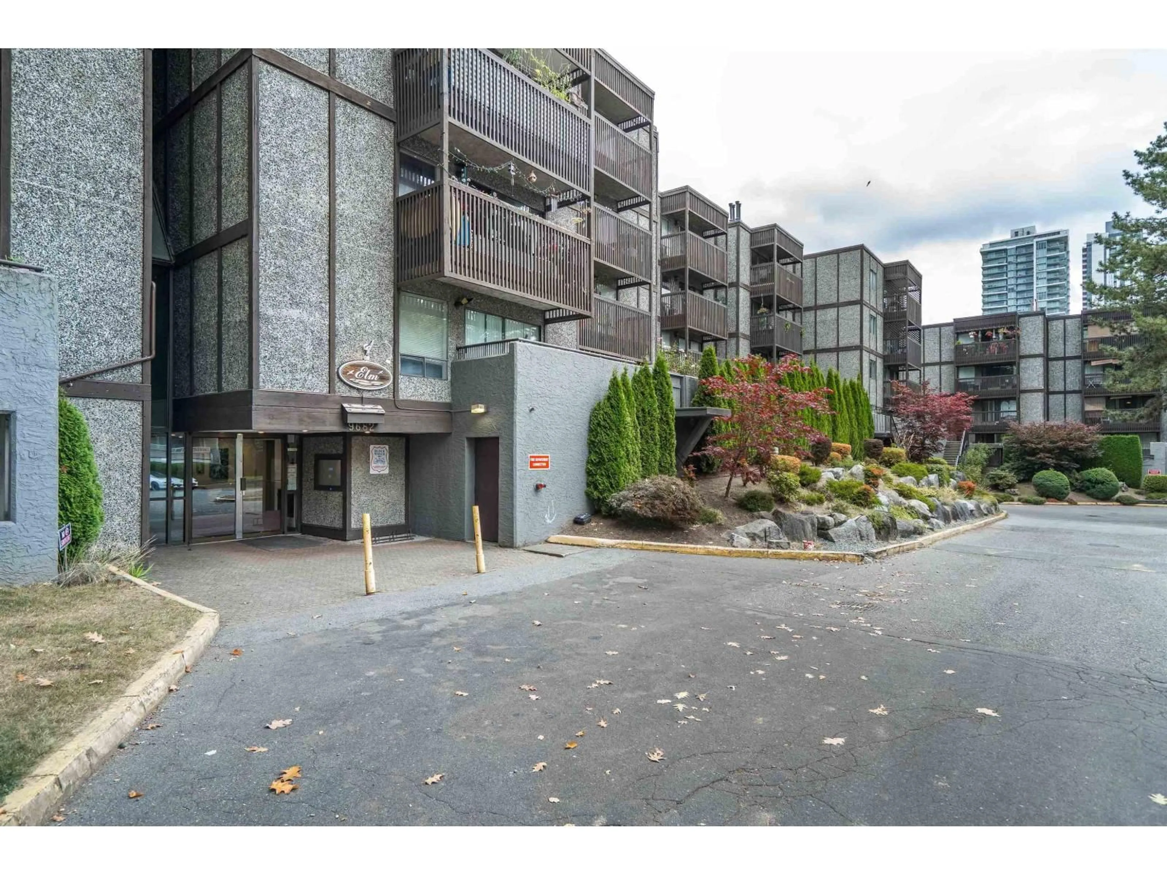 Unknown for 206 - 9682 134, Surrey British Columbia V3T5L6