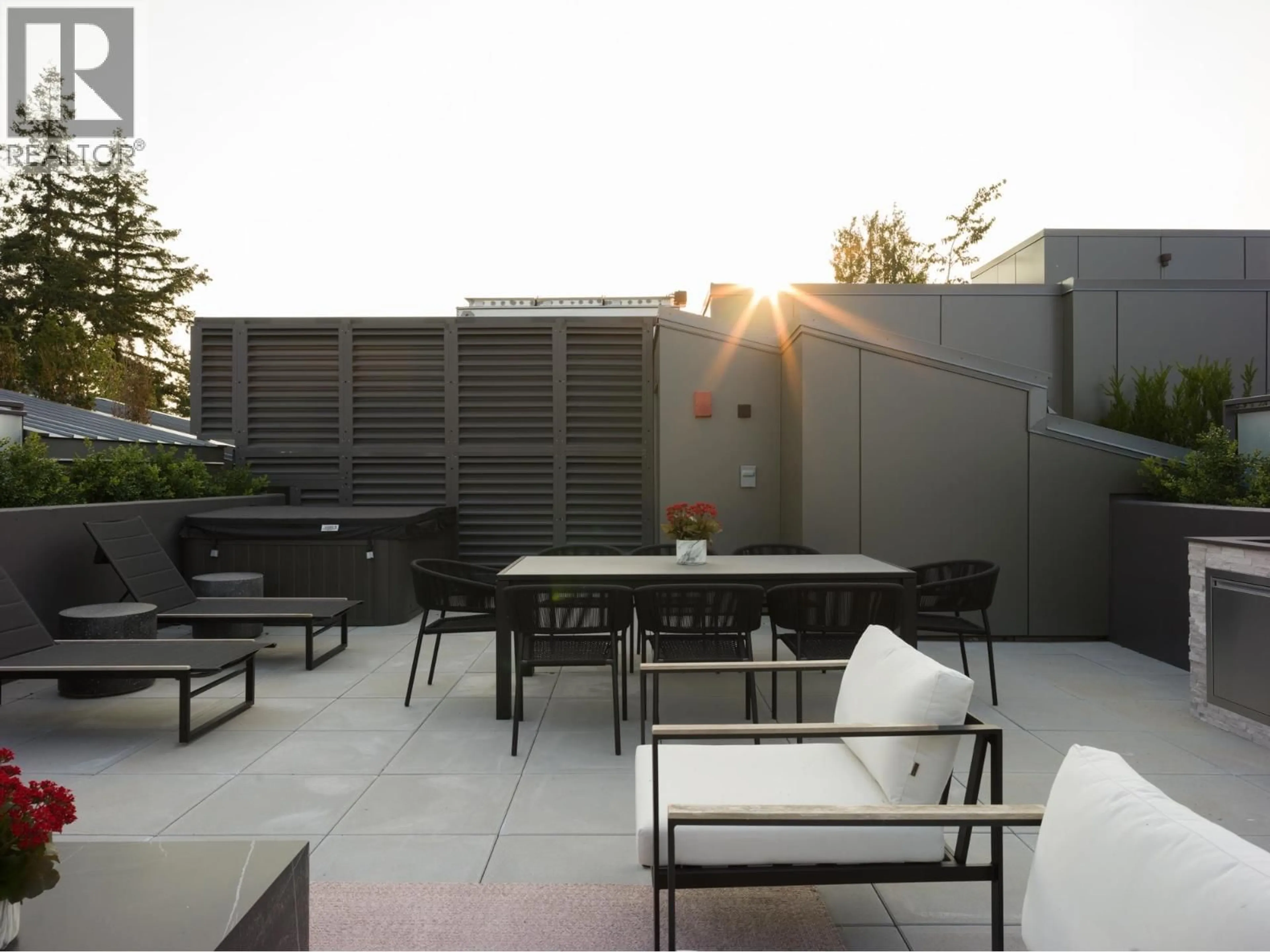 Patio, street for 404 - 3636 39TH AVENUE, Vancouver British Columbia V6N0E8