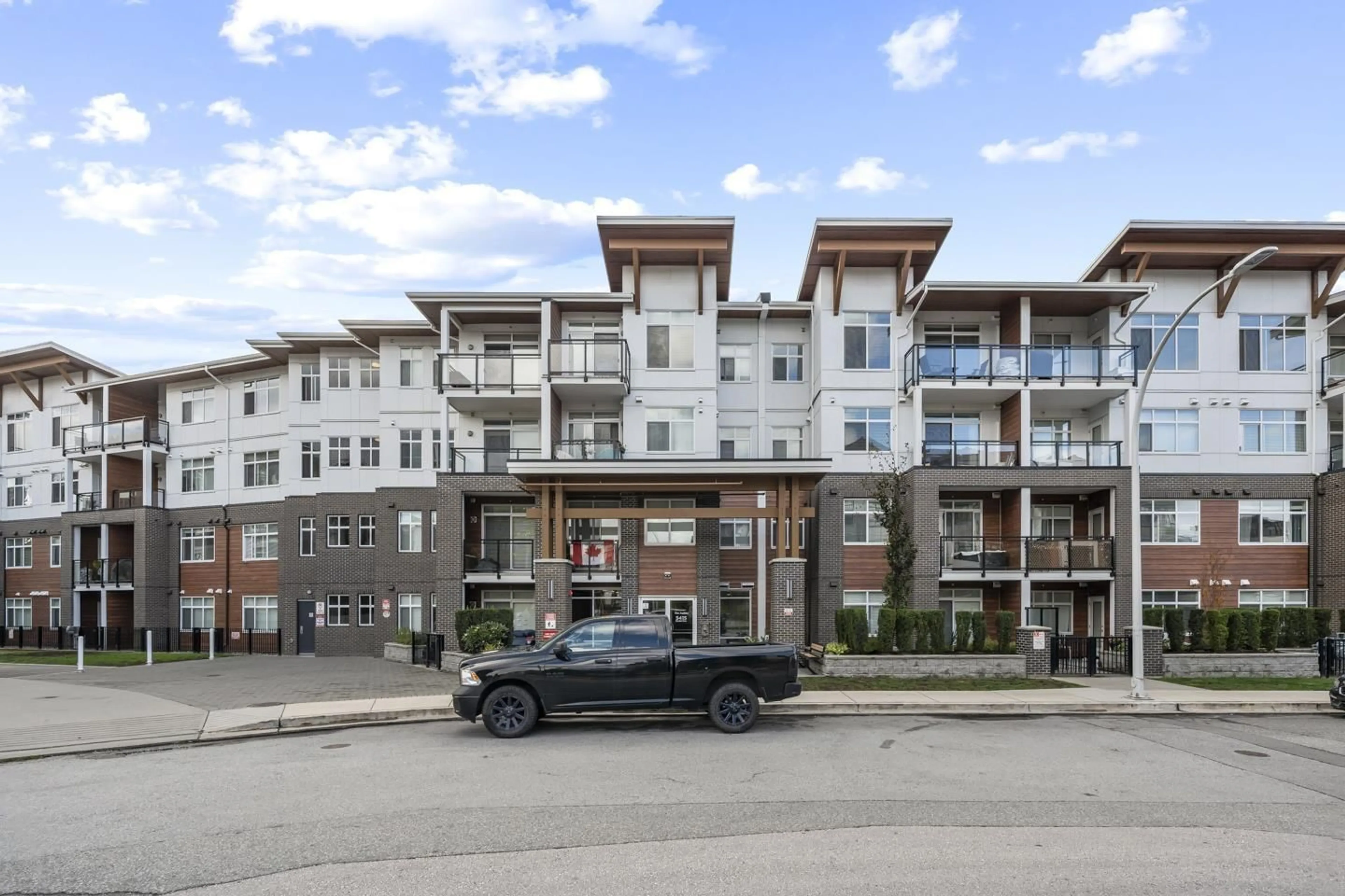 Unknown for 331 - 5415 BRYDON, Langley British Columbia V3A0N4