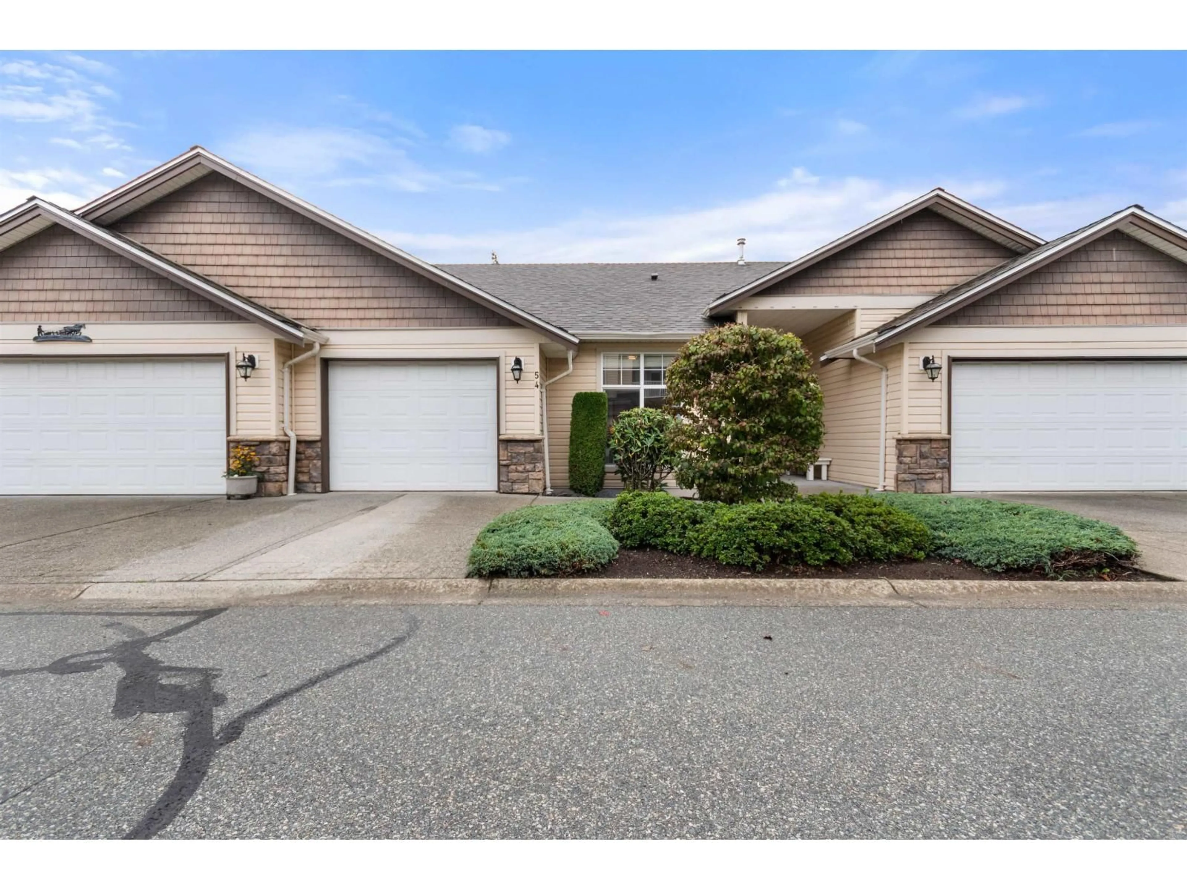 Unknown for 54 - 8590 SUNRISE DRIVE, Chilliwack British Columbia V2R3Z4