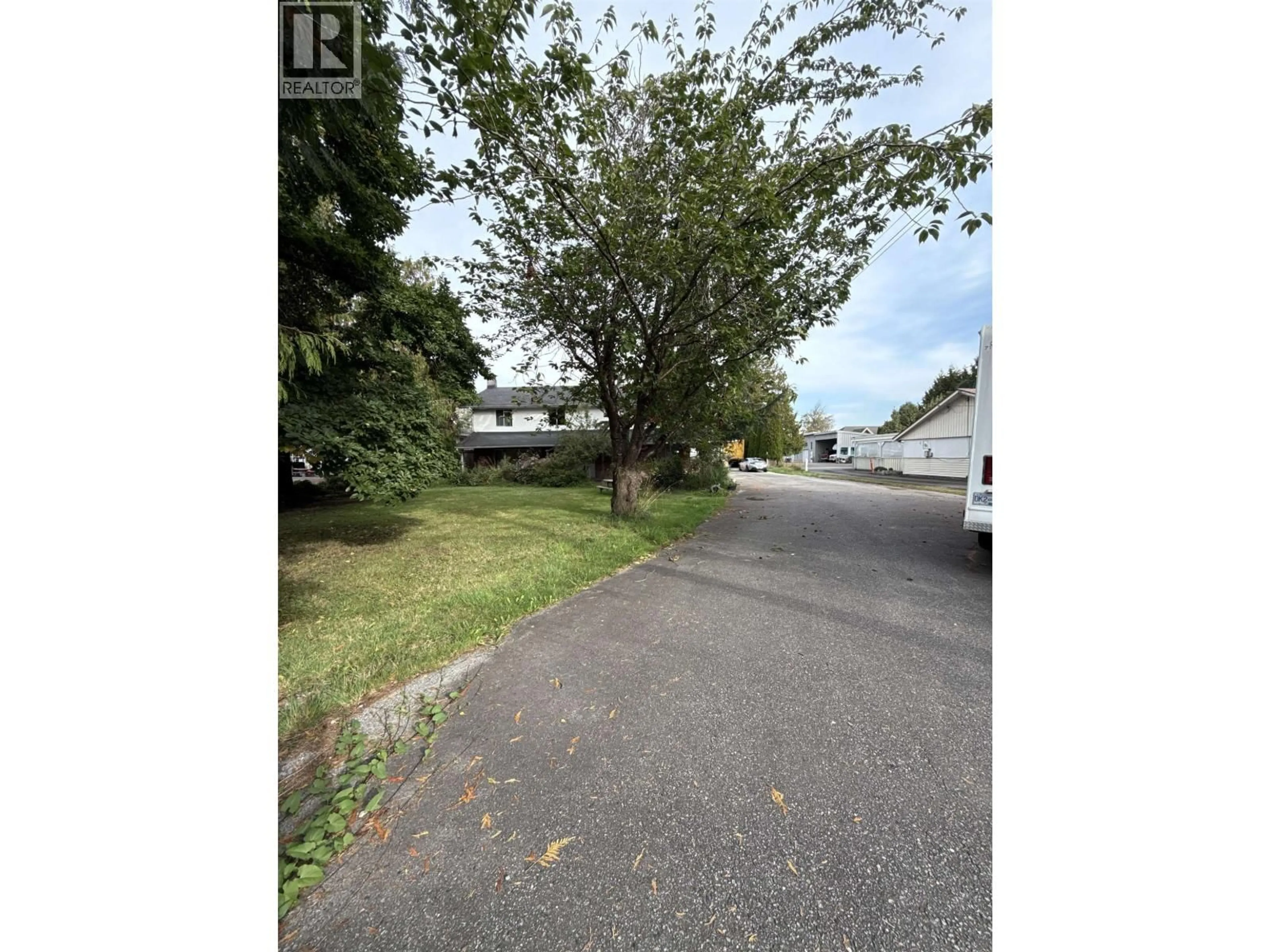 Unknown for 13671 BLUNDELL ROAD, Richmond British Columbia V6W1B6