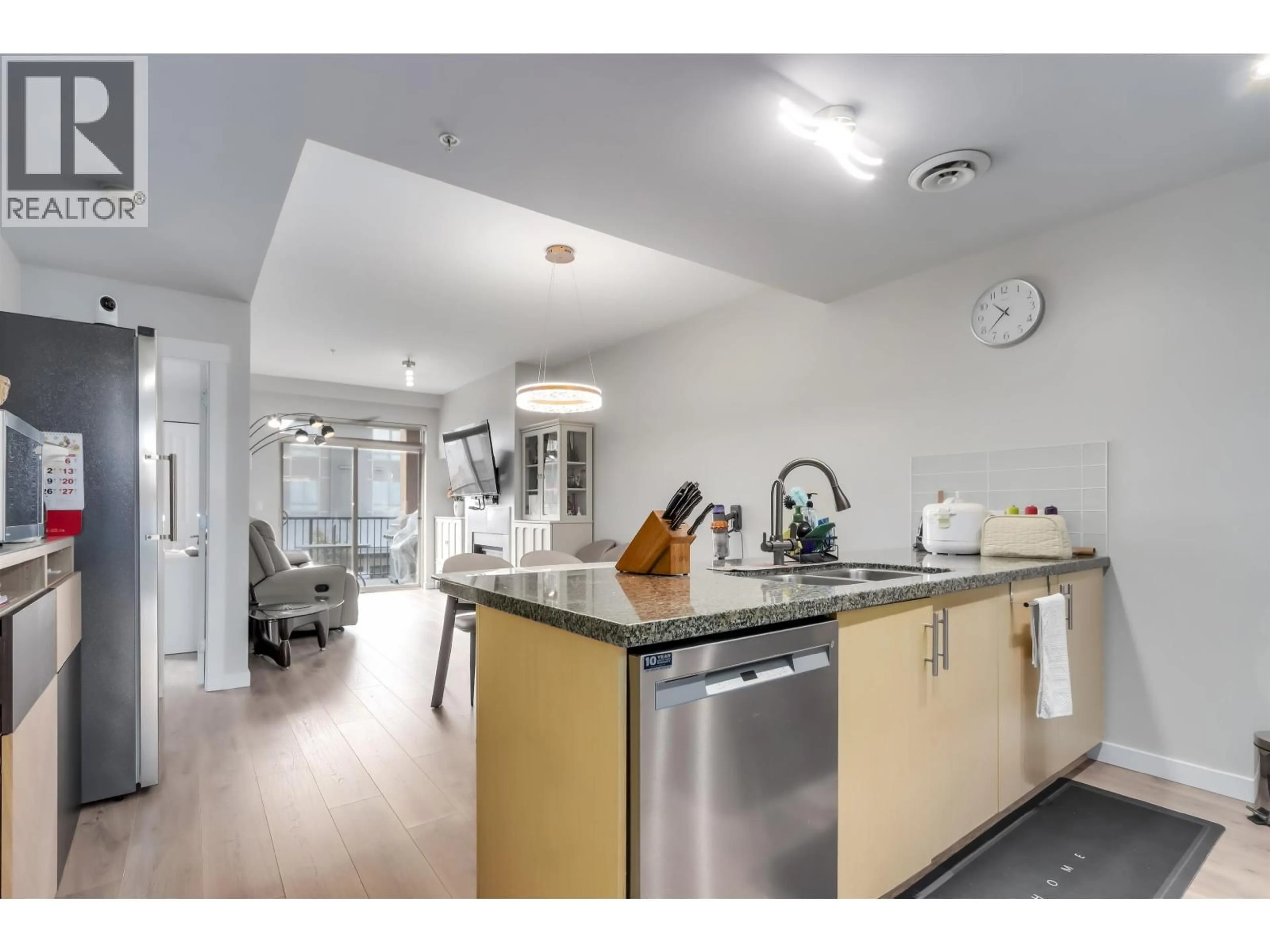 Open concept kitchen, unknown for 204 - 6077 LONDON ROAD, Richmond British Columbia V6E0A7