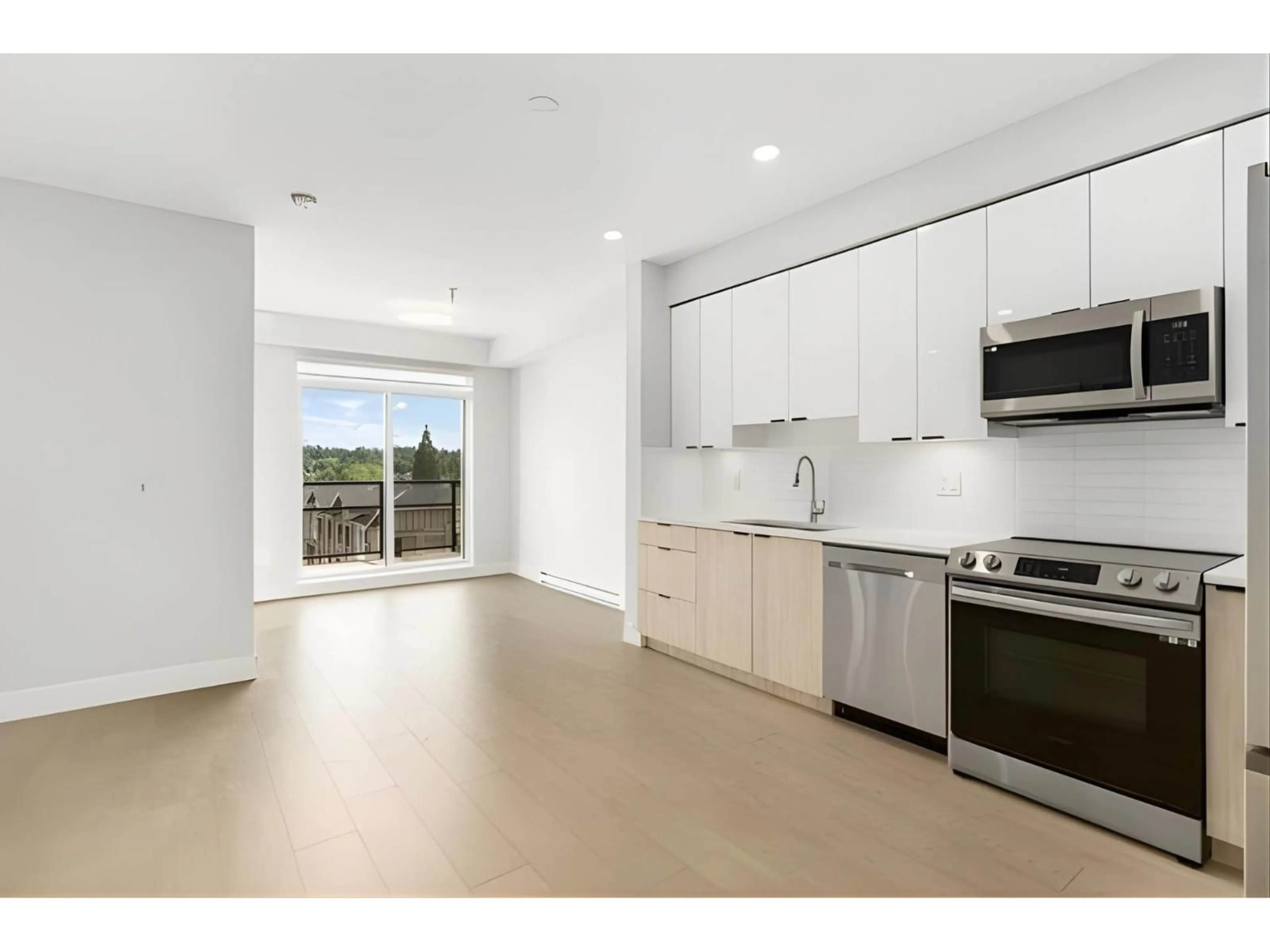 Standard kitchen, unknown for 409 - 19825 54, Langley British Columbia V3A0P6