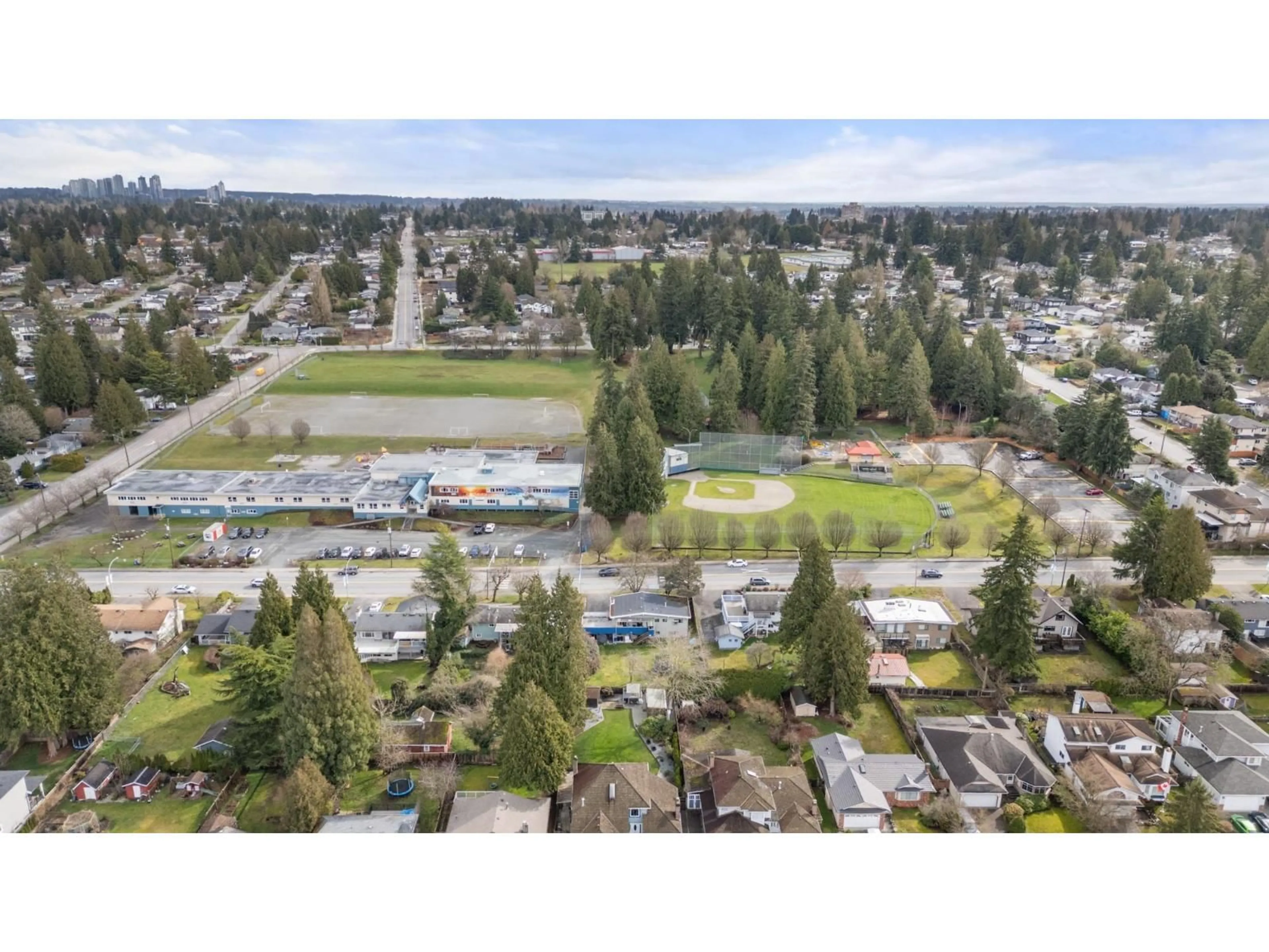 A pic from outside/outdoor area/front of a property/back of a property/a pic from drone, mountain view for 9185 112, Delta British Columbia V4C4X7