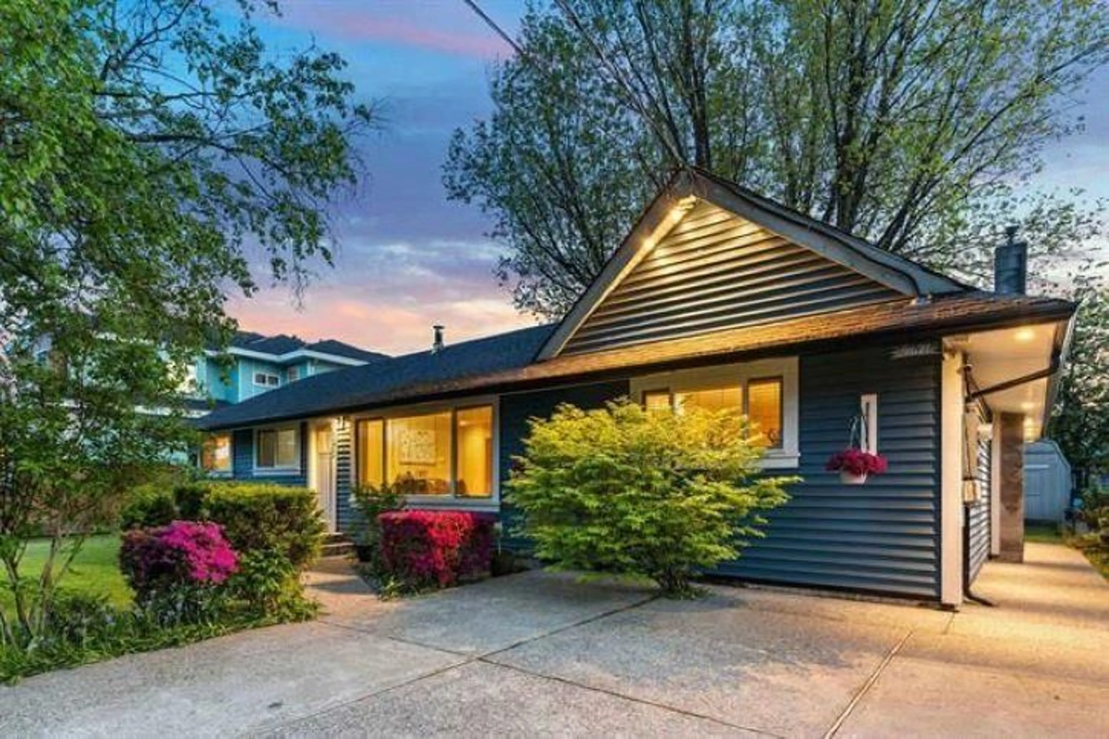 Home with vinyl exterior material, street for 9671 153A, Surrey British Columbia V3R4J1