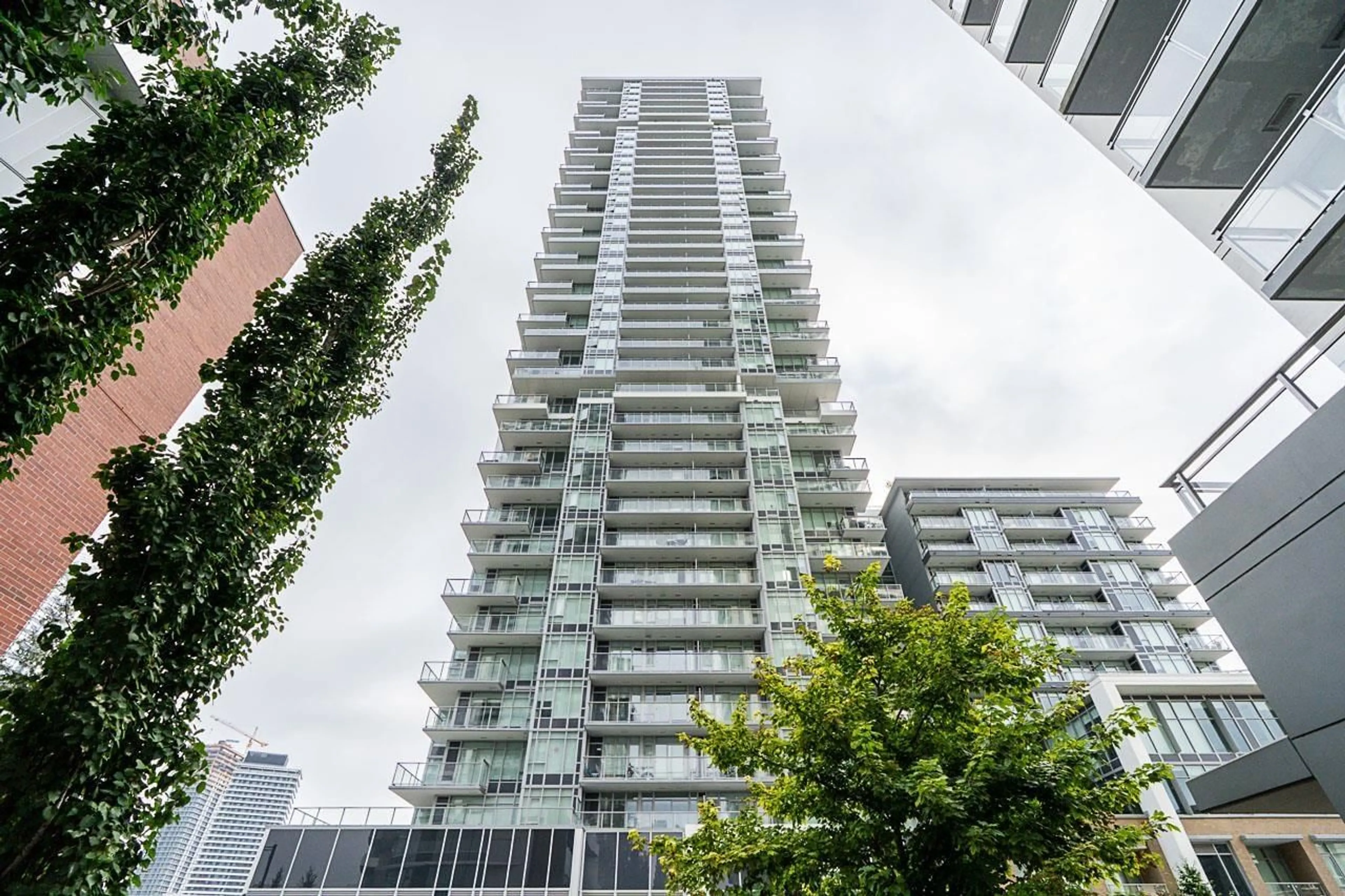 A pic from outside/outdoor area/front of a property/back of a property/a pic from drone, unknown for 614 - 13350 CENTRAL, Surrey British Columbia V3T0S1