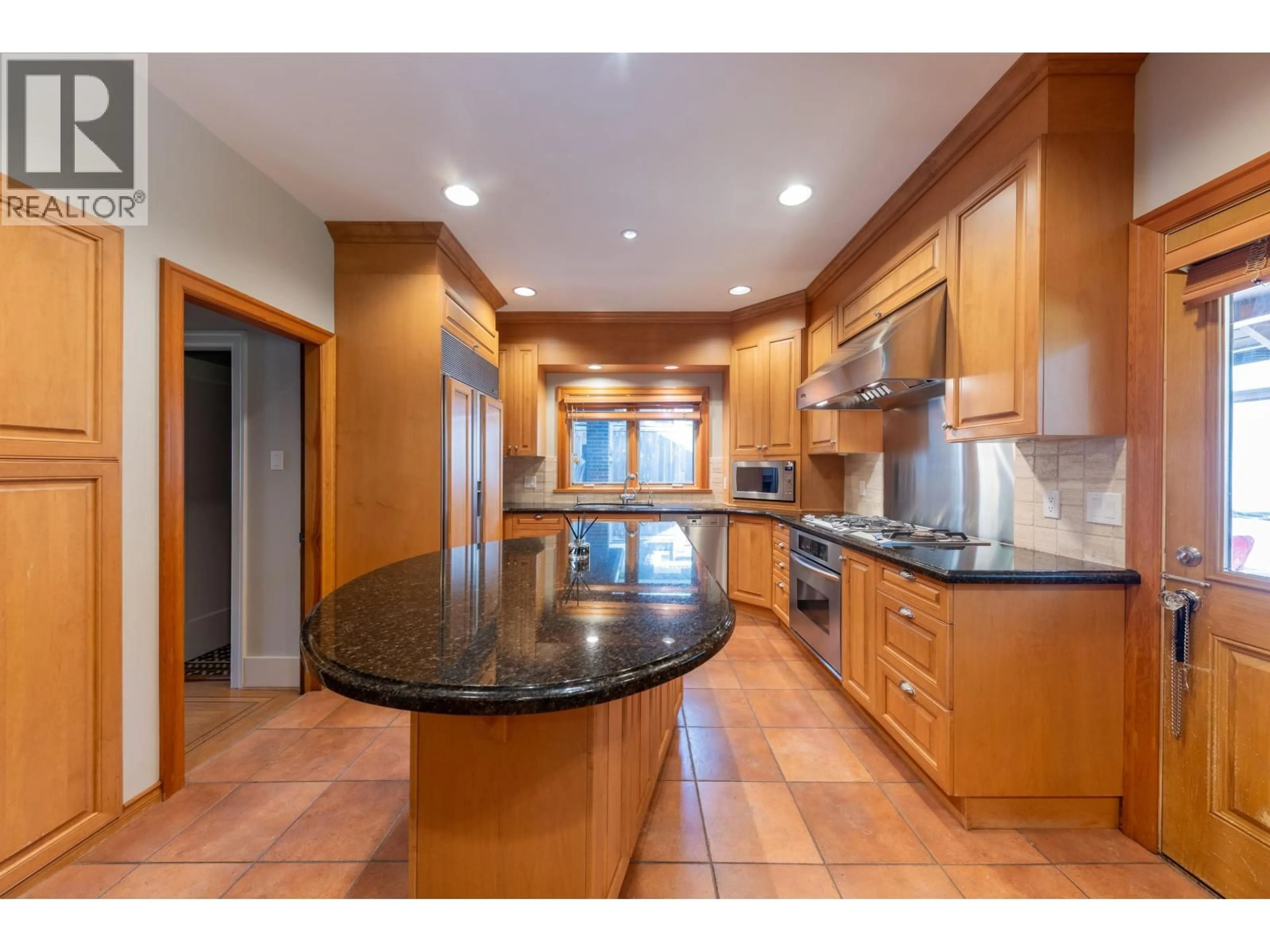 Unknown for 6026 ANGUS DRIVE, Vancouver British Columbia V6M3P1
