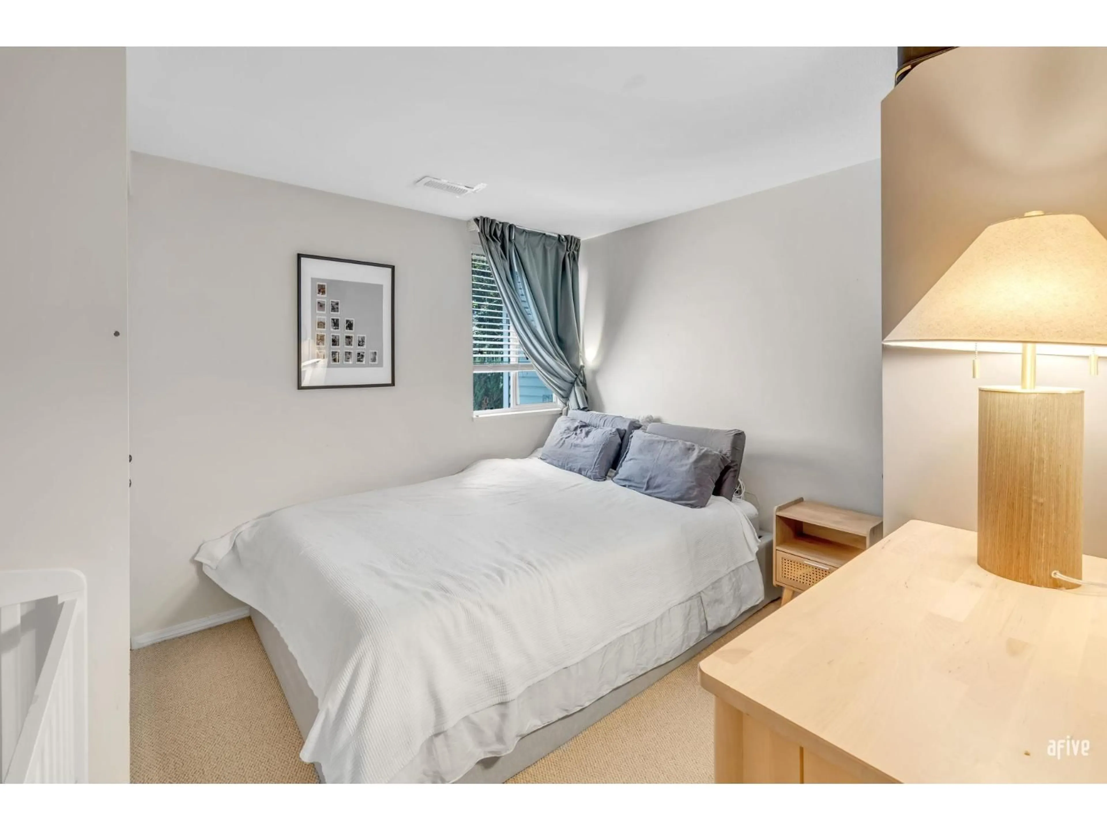A pic of a room for 232 - 13900 HYLAND, Surrey British Columbia V3W1K4