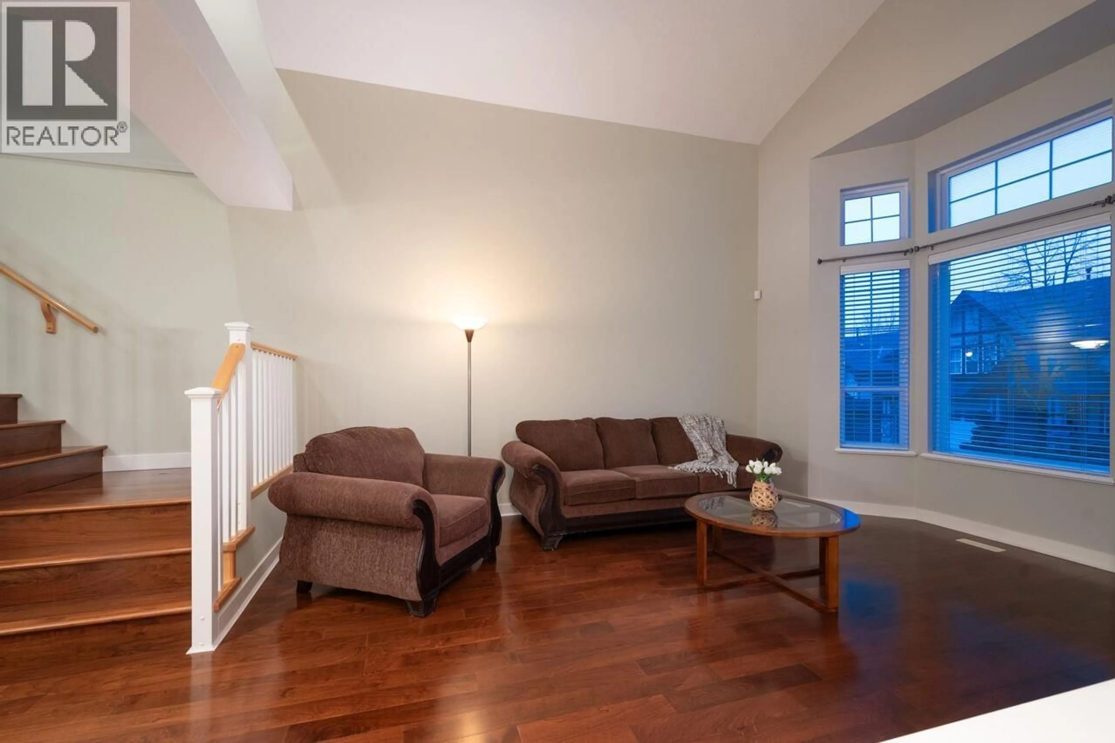 Living room with furniture, wood/laminate floor for 82 CLIFFWOOD DRIVE, Port Moody British Columbia V3H5M1