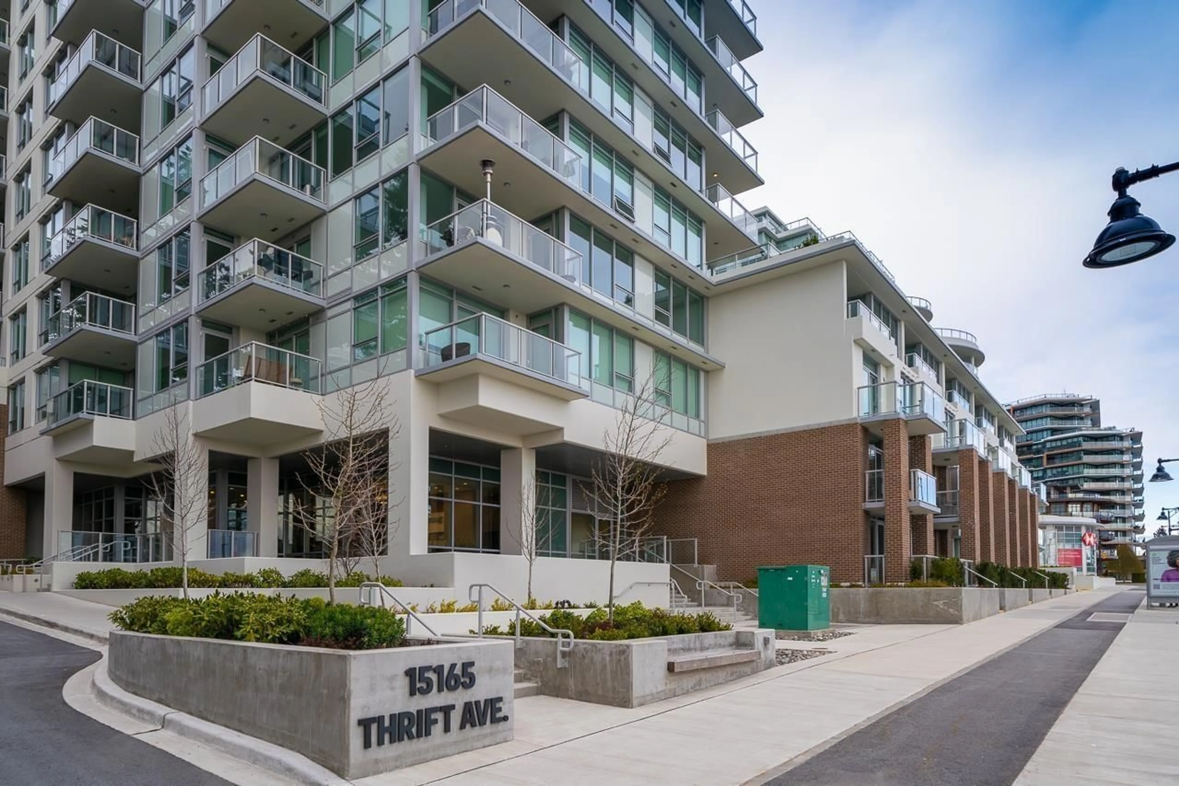 Patio, street for 603 - 15165 THRIFT, White Rock British Columbia V4B0C1