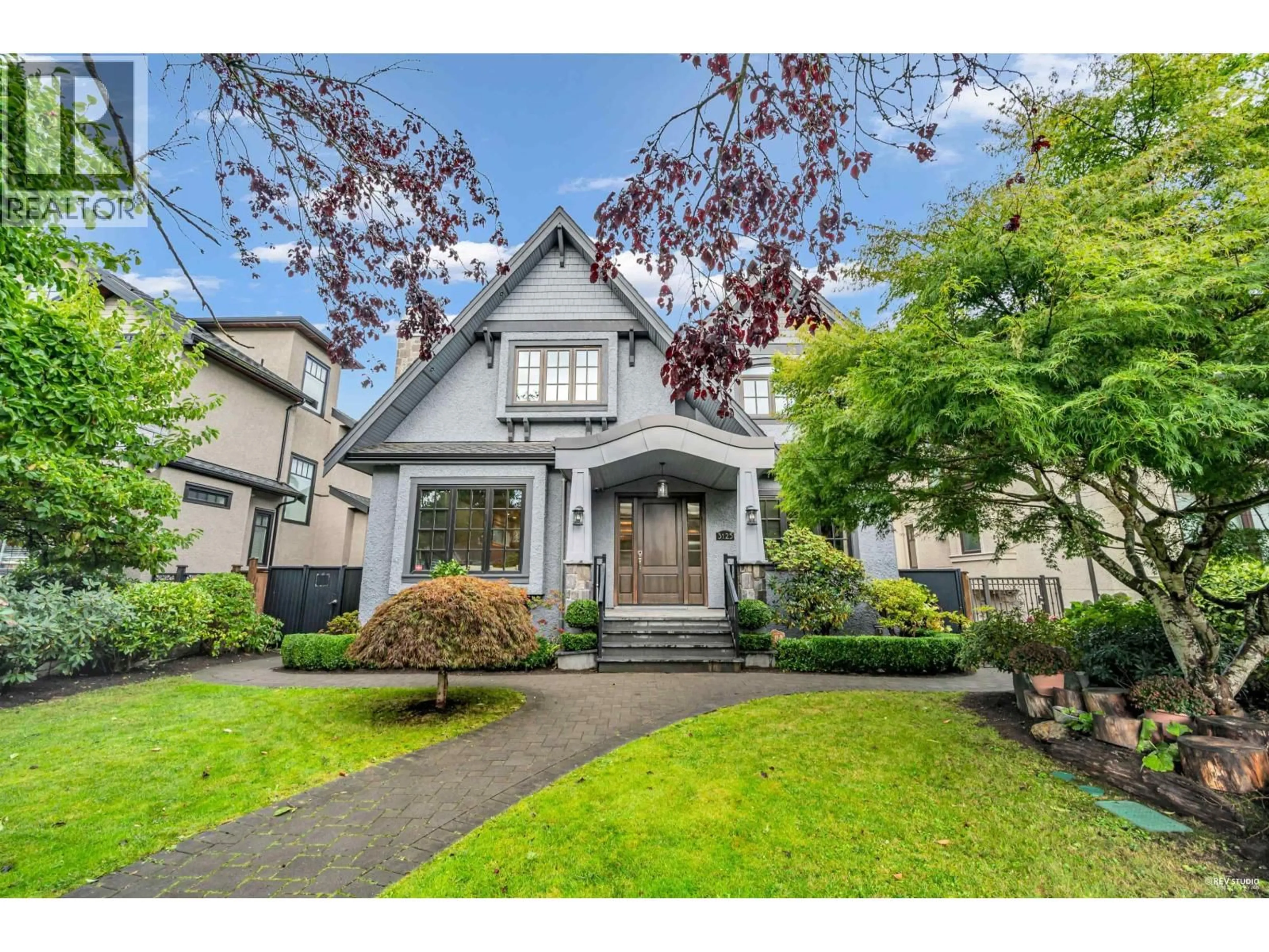 Home with vinyl exterior material, street for 3125 34TH AVENUE, Vancouver British Columbia V6N2K1