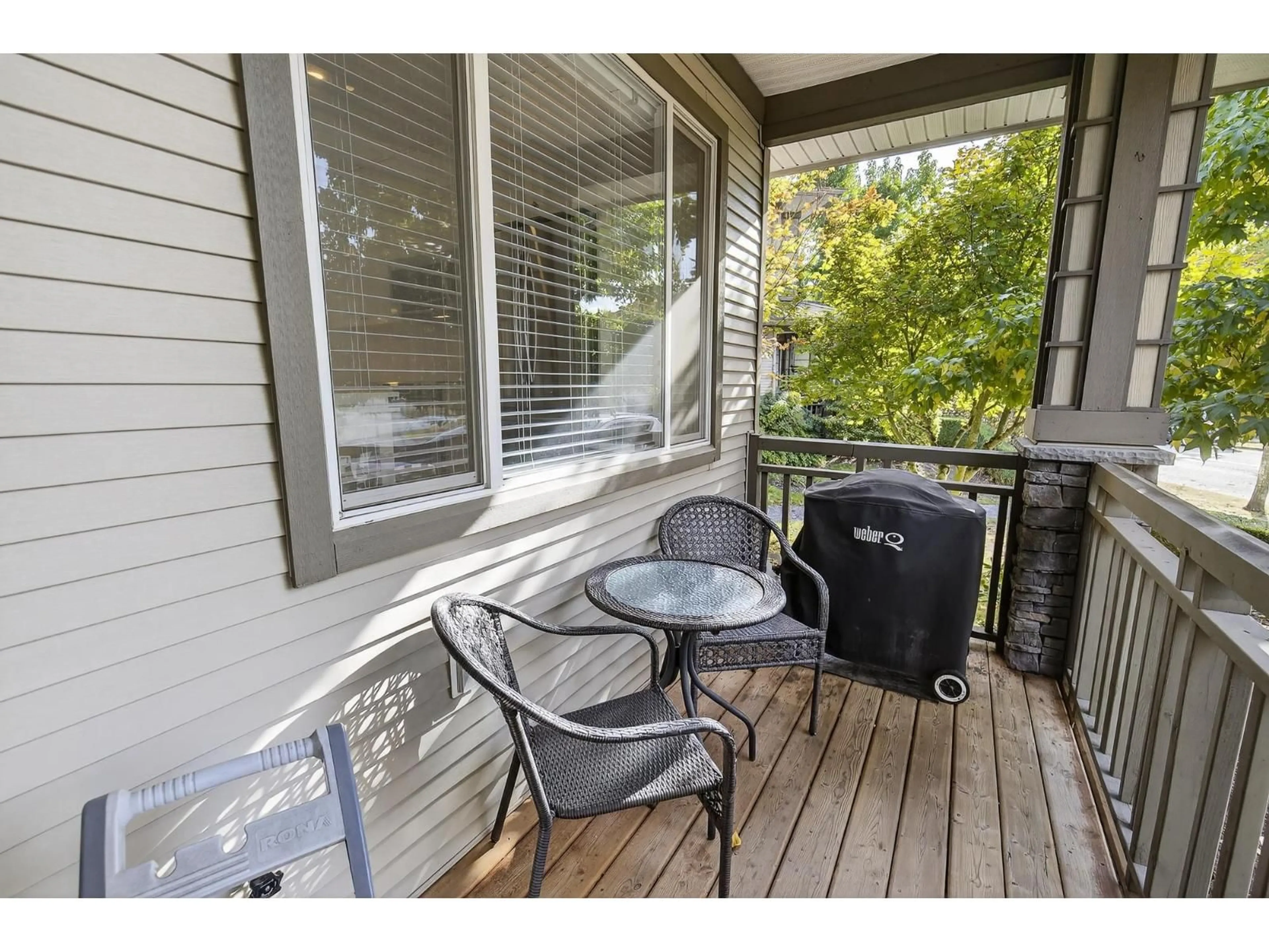 Patio, street for 64 - 18701 66, Surrey British Columbia V3S4P3