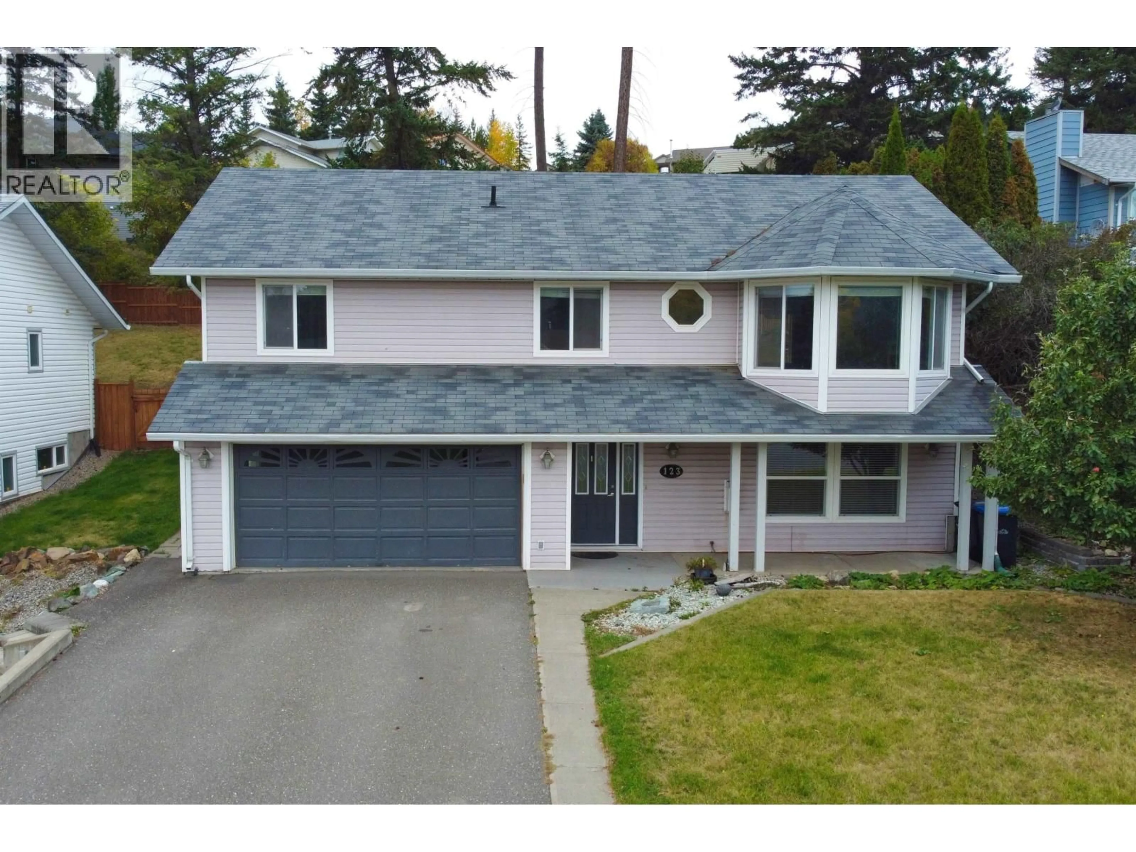 Home with vinyl exterior material, street for 123 WESTRIDGE DRIVE, Williams Lake British Columbia V2G5K4