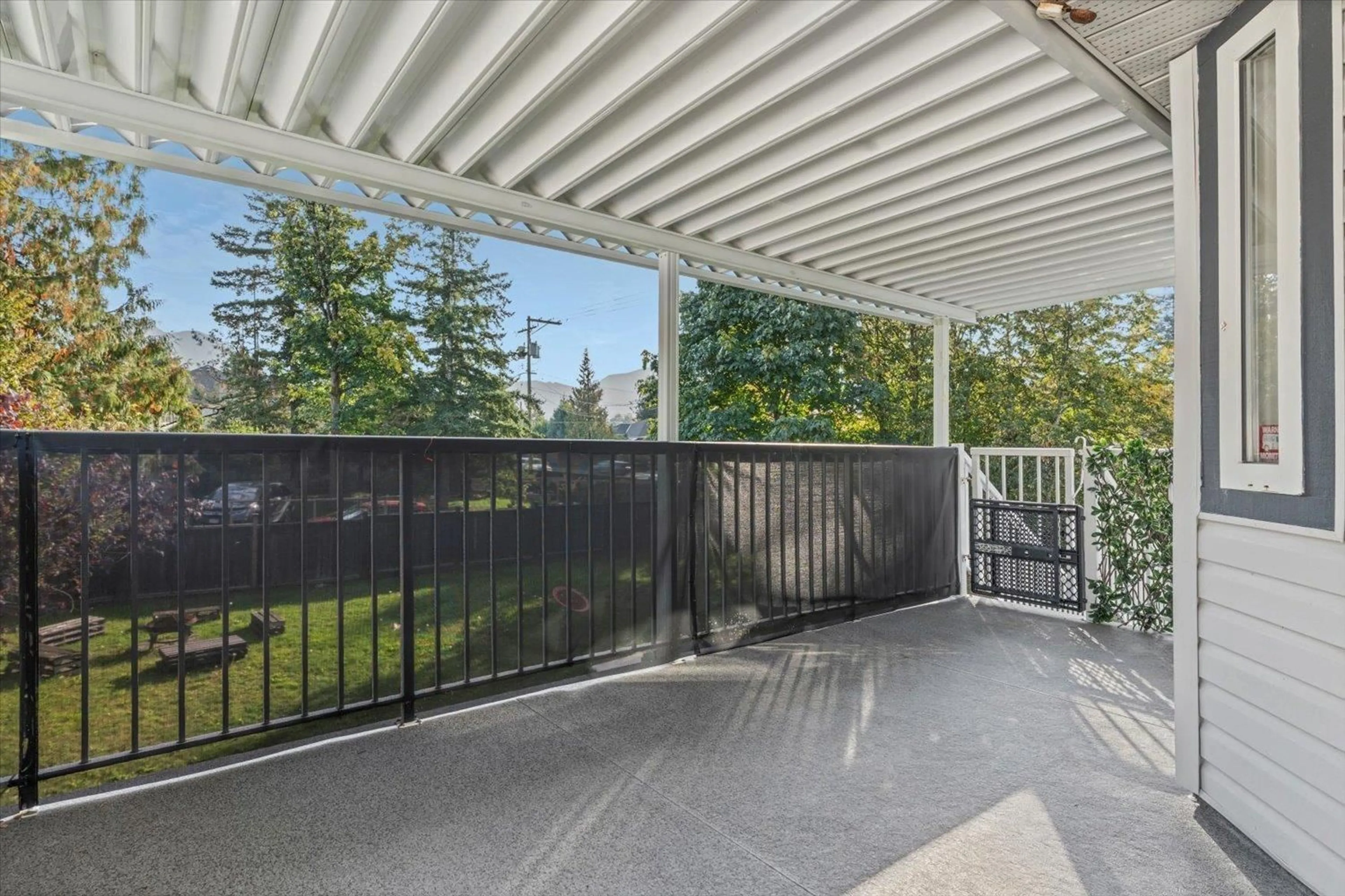 Patio, street for 45706 STEVENSON ROAD, Chilliwack British Columbia V2R1C9