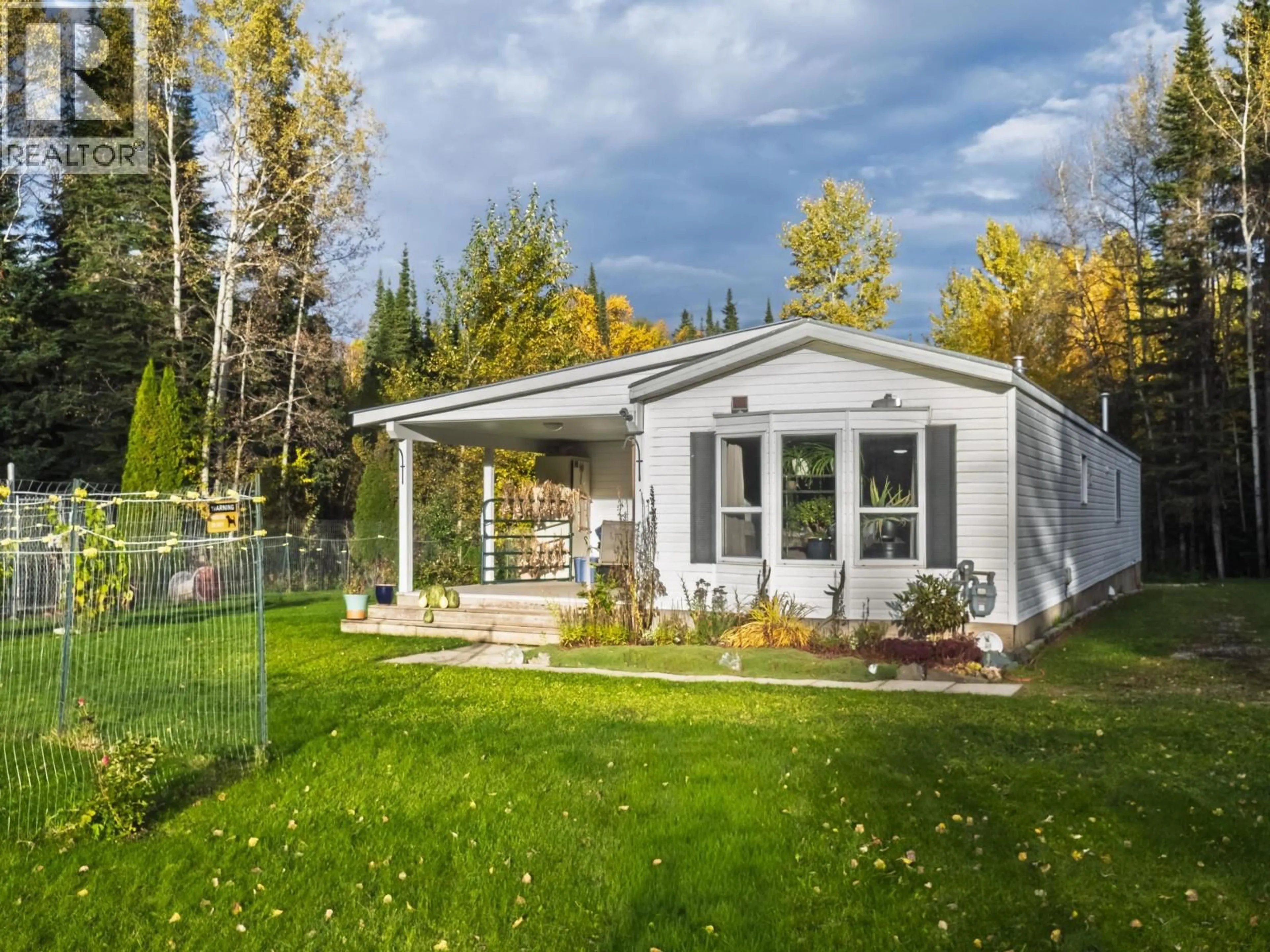 Home with vinyl exterior material, unknown for 8400 DOMAGALA ROAD, Prince George British Columbia V2K5R1