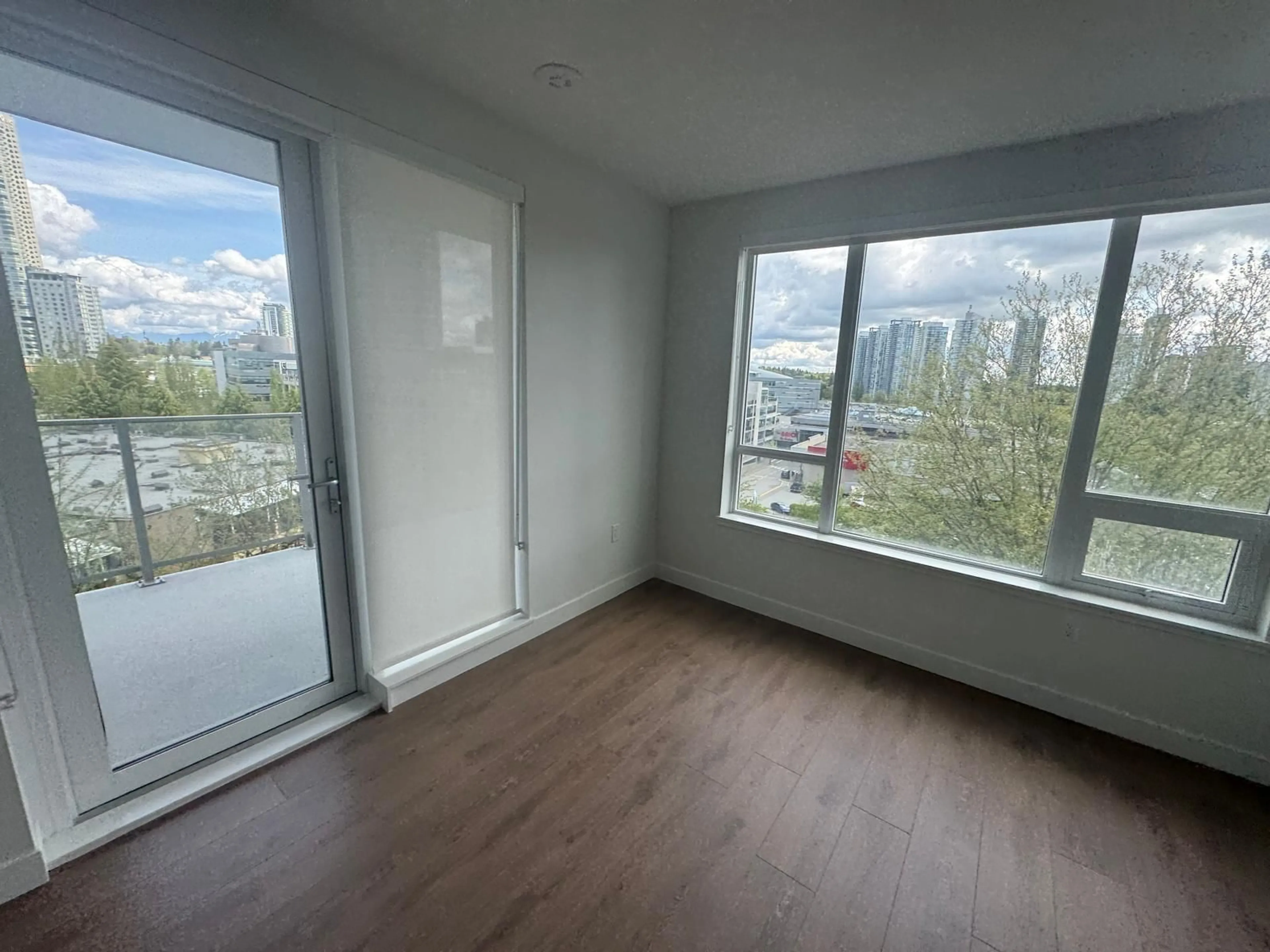 A pic of a room for 502 - 13387 OLD YALE, Surrey British Columbia V3T0V6